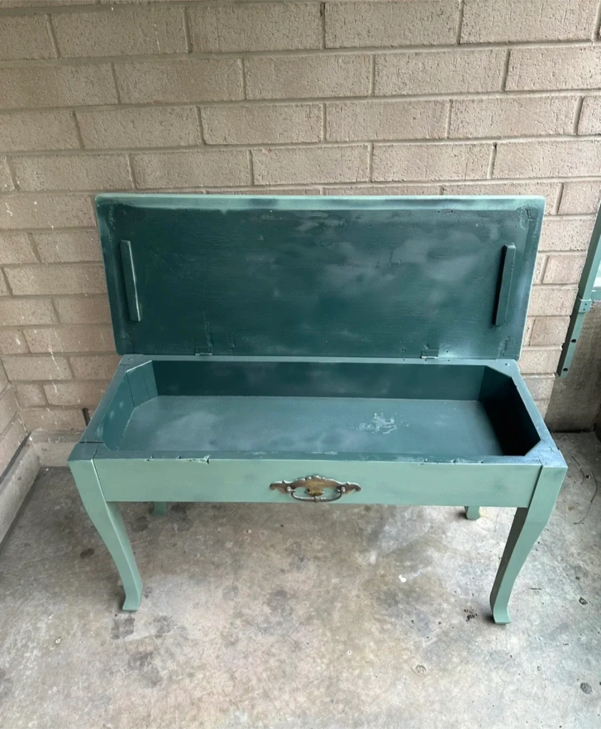 Vintage Green Table image indicator(3)