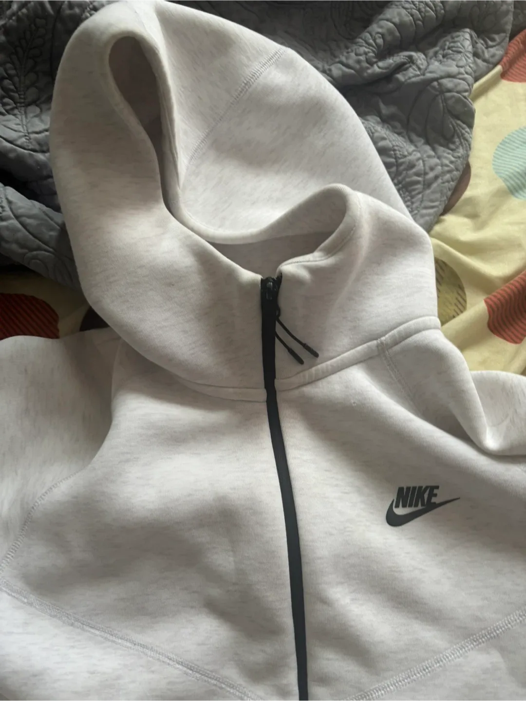 Nike Tech Fleece Hoodie - white image indicator(3)