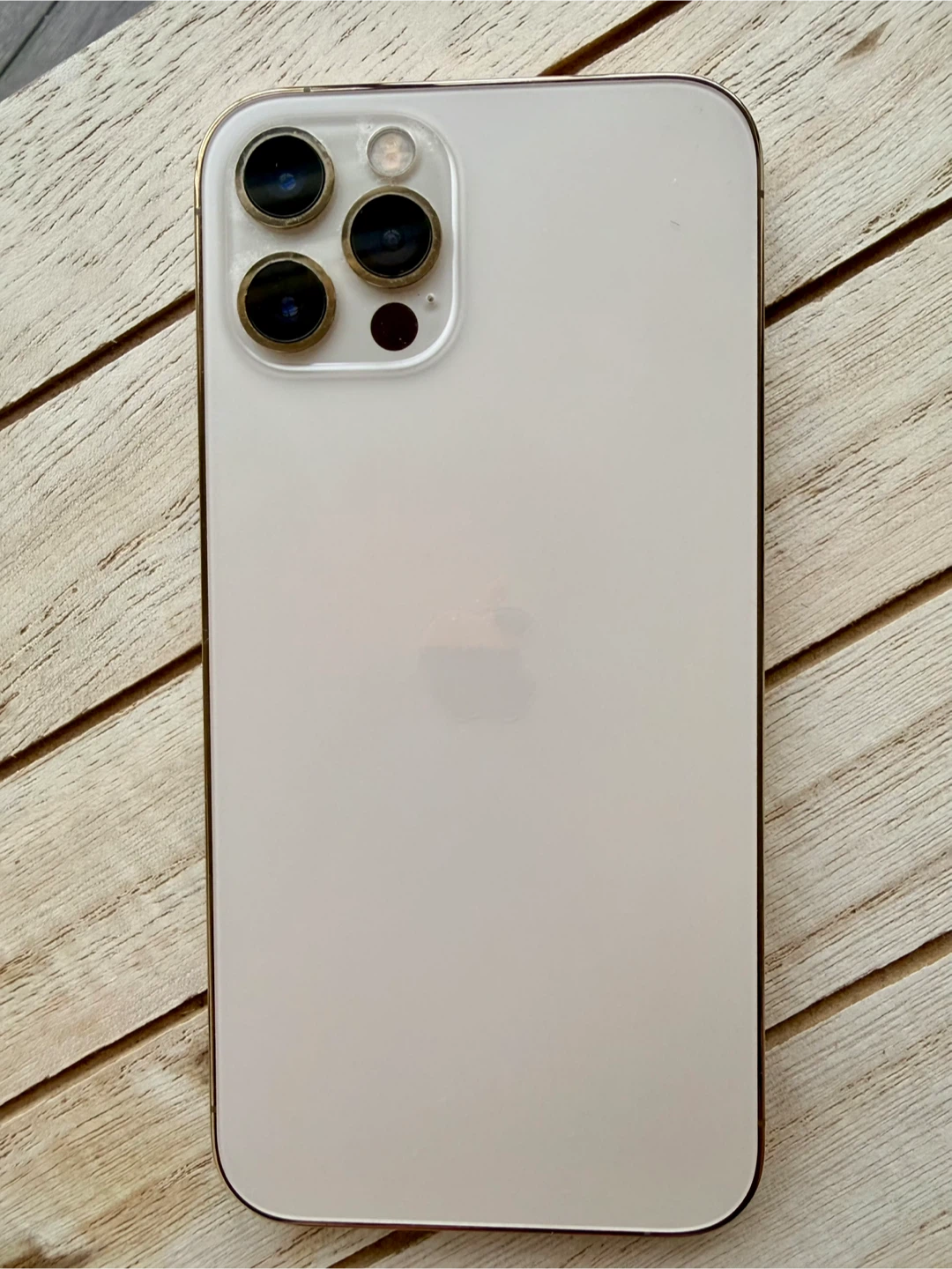 iPhone 12 Pro Max Gold - photo 2