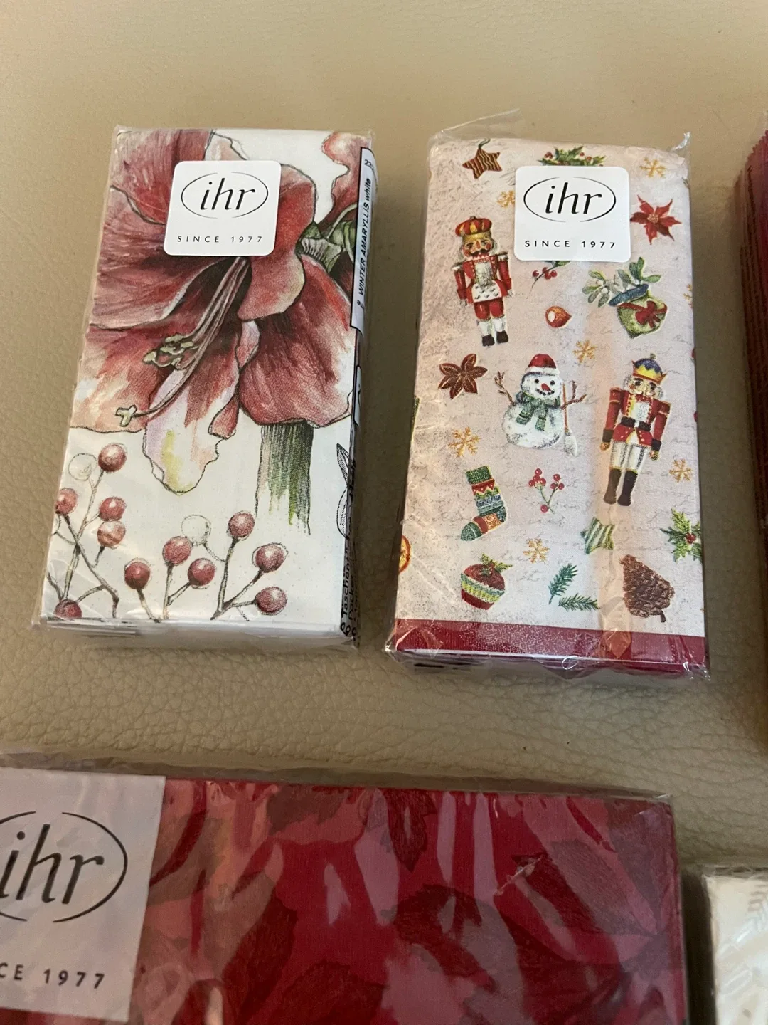 IHR Paper Napkins - Floral & Holiday Designs image indicator(4)