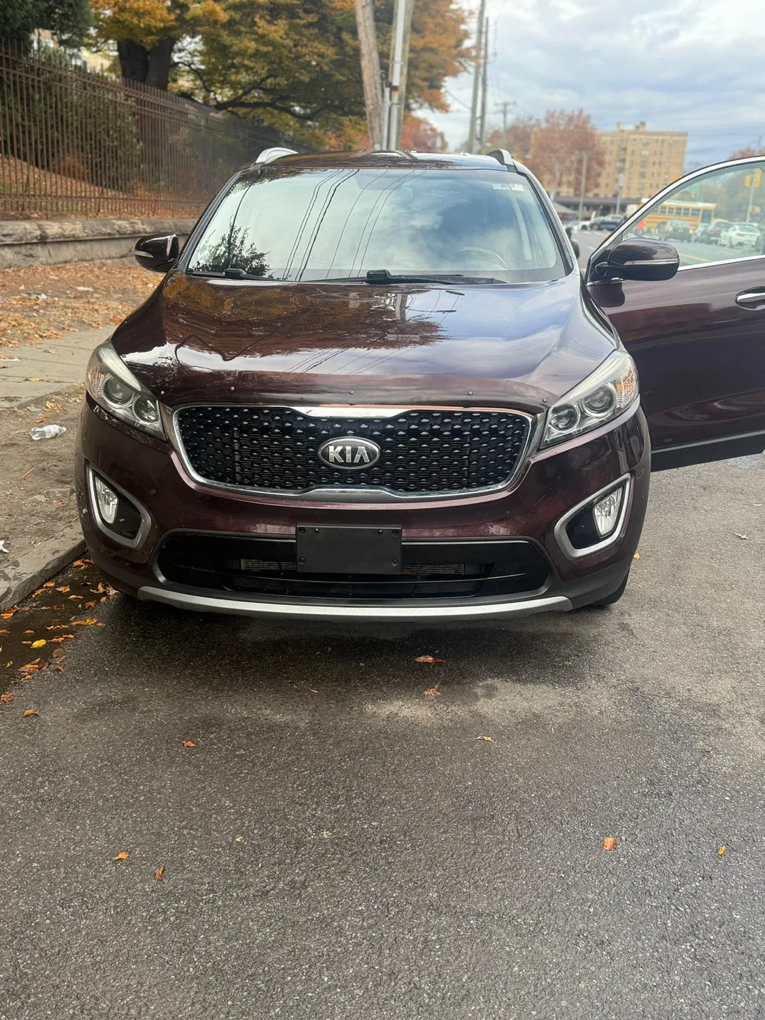 2016 Kia Sorento EX V6 - Maroon SUV image indicator(3)
