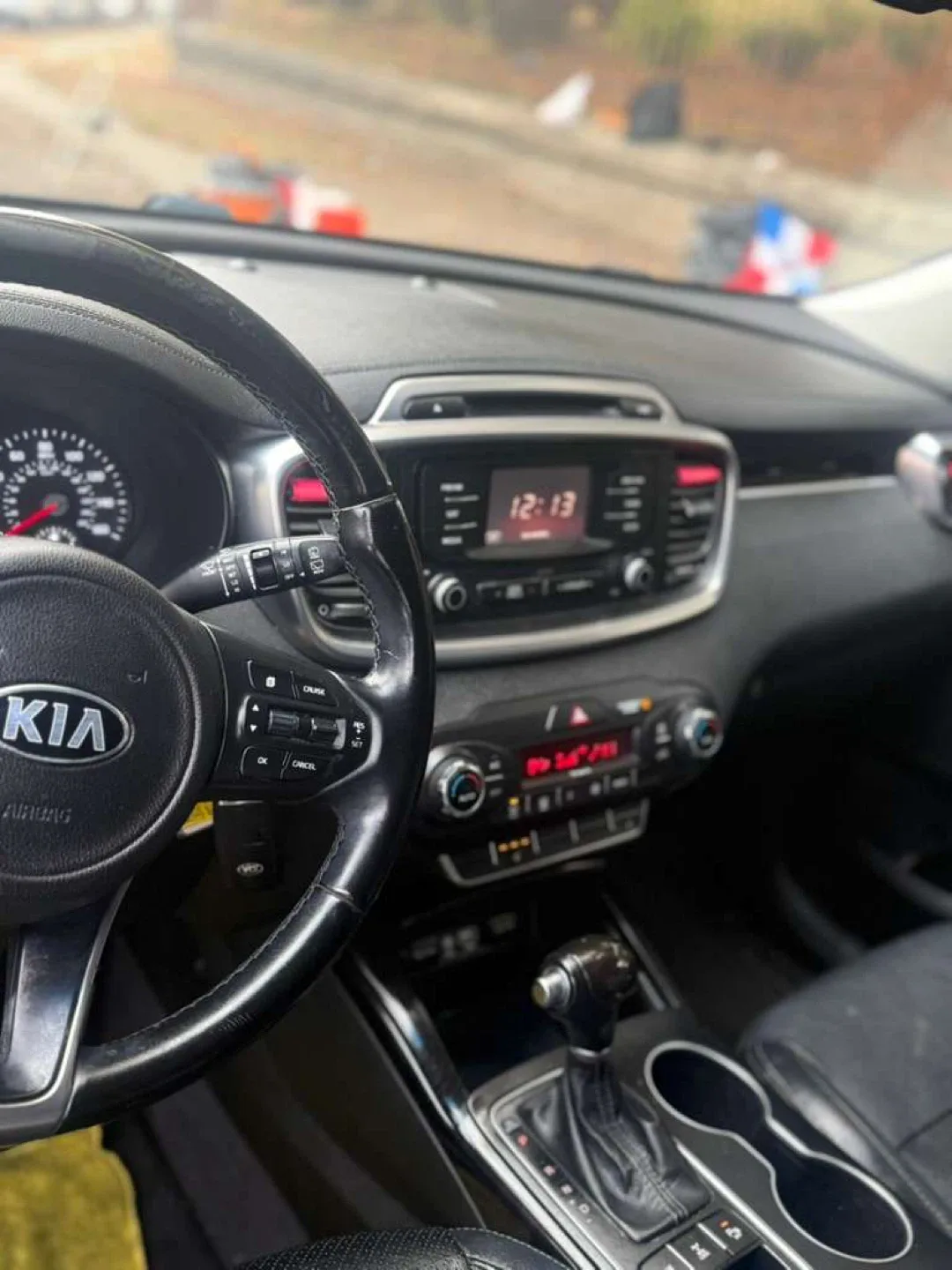 2016 Kia Sorento EX V6 - Maroon SUV image indicator(7)