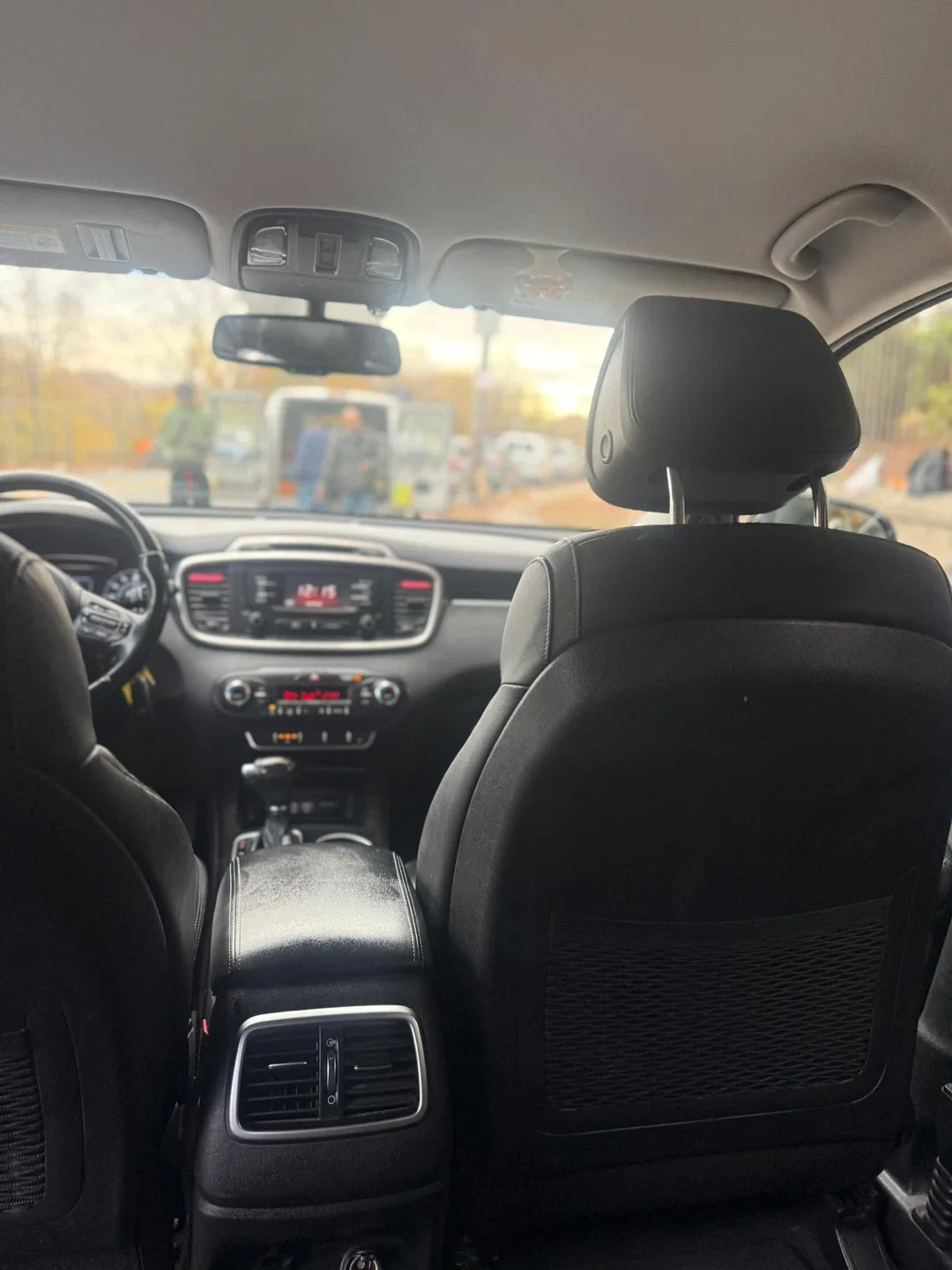 2016 Kia Sorento EX V6 - Maroon SUV image indicator(9)