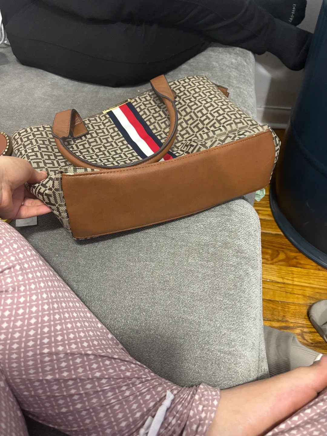 Tommy Hilfiger Tote Bag image indicator(2)