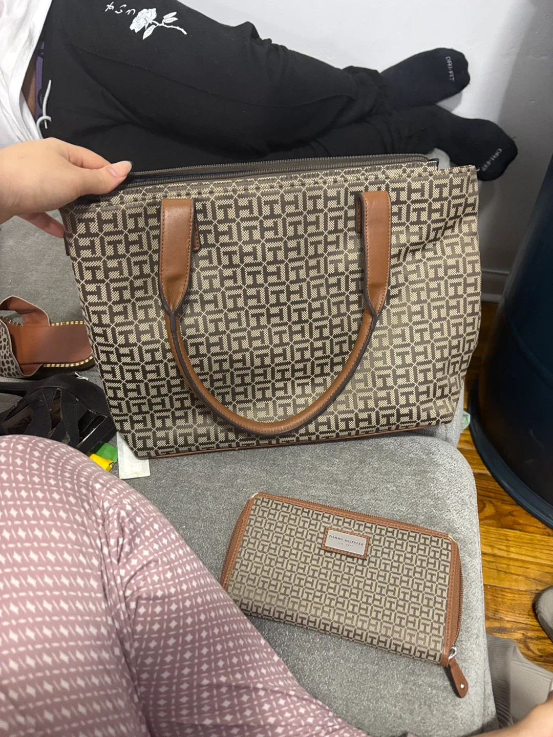 Tommy Hilfiger Tote Bag image indicator(5)