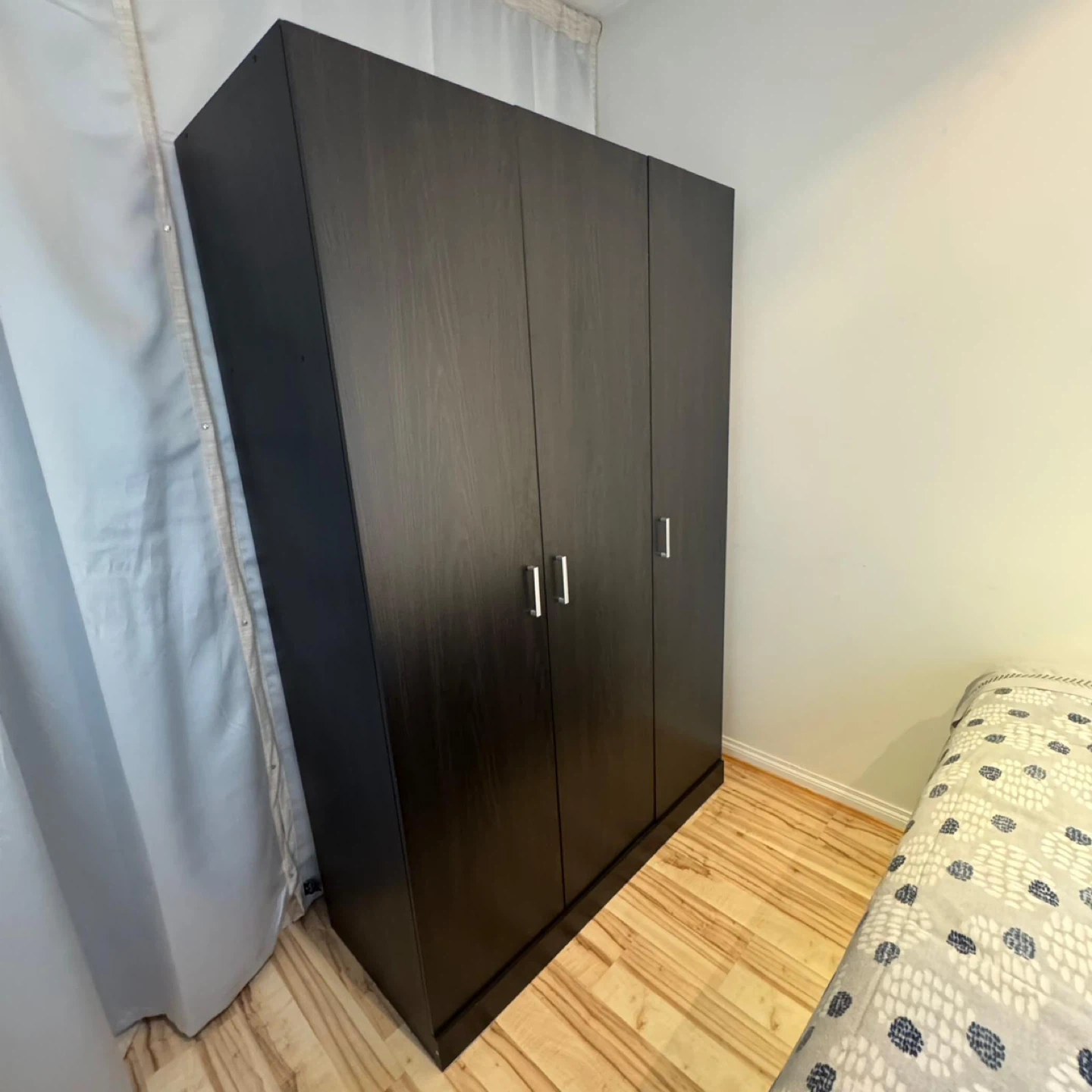 Dark Brown Wardrobe with 3 Doors - photo 2