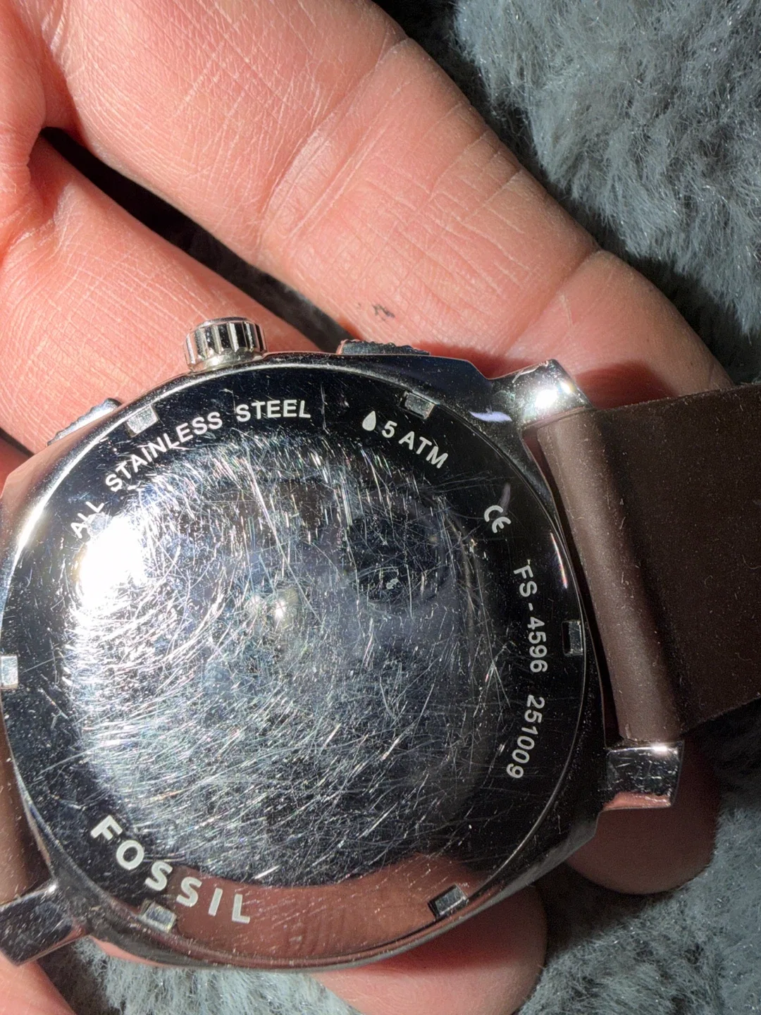 Fossil Brown Watch image indicator(3)