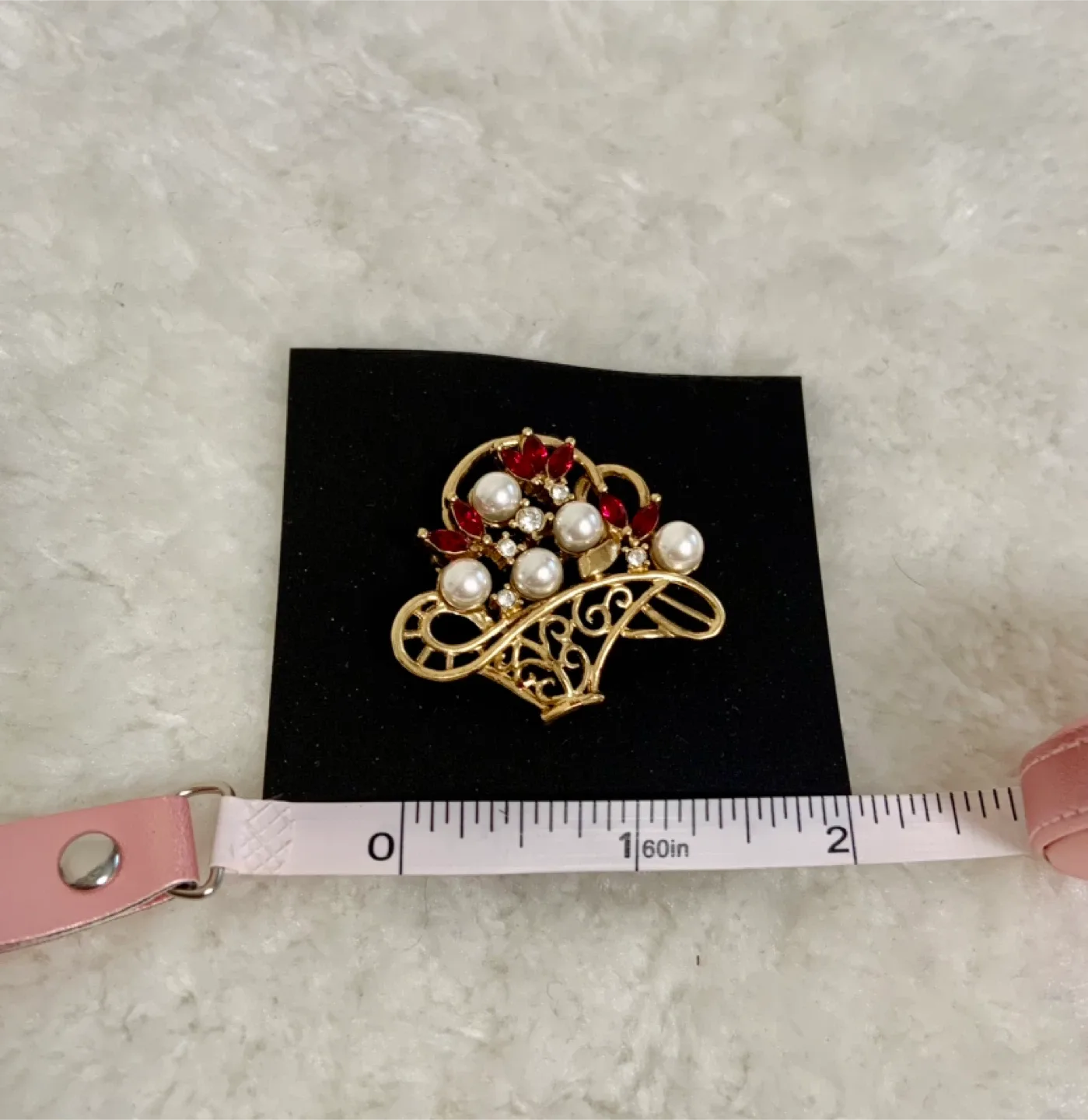 Vintage Gold Red Hat Gemstone Brooch image indicator(2)