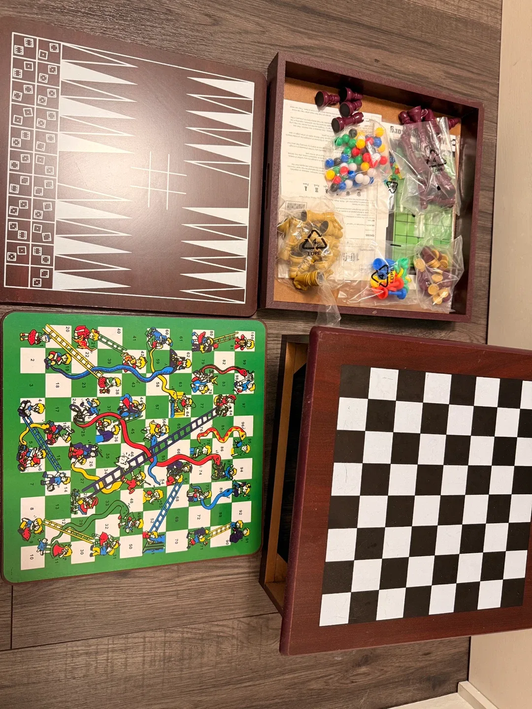 10-Game House Board Game Set image indicator(2)