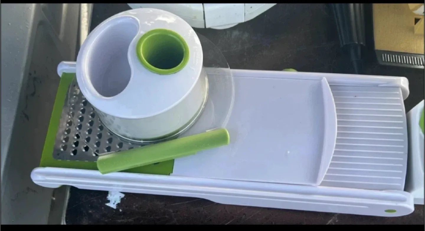 Mandoline Slicer - White & Green