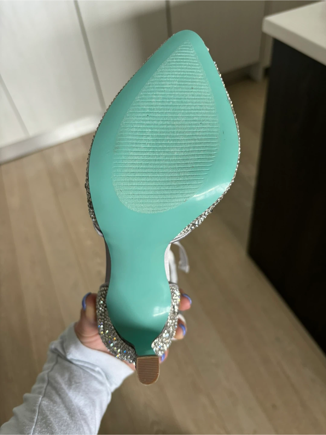 Betsey Johnson IRIS Silver Heels - Size 6 - photo 5