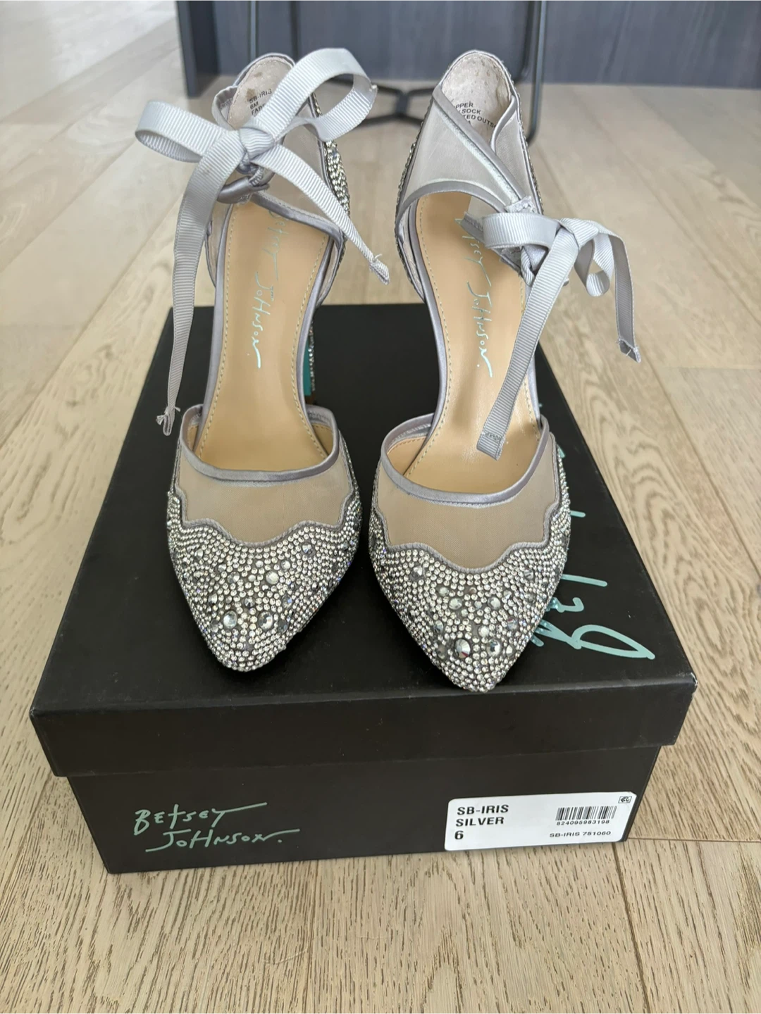 Betsey Johnson IRIS Silver Heels - Size 6 - photo 2