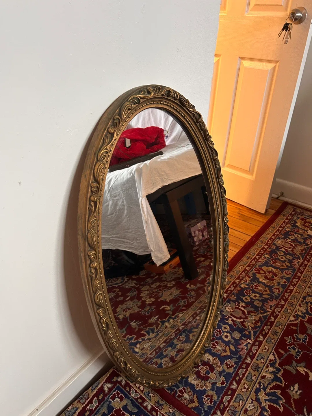 Ornate Oval Framed Mirror image indicator(6)