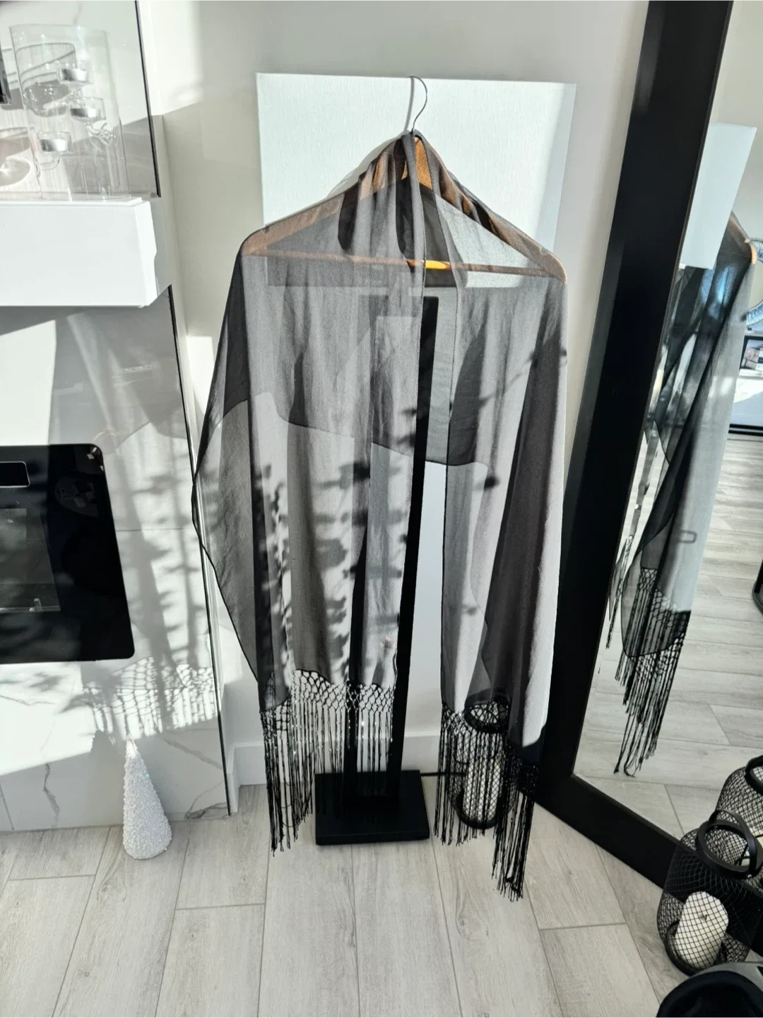 Black Shawl with Fringe image indicator(2)