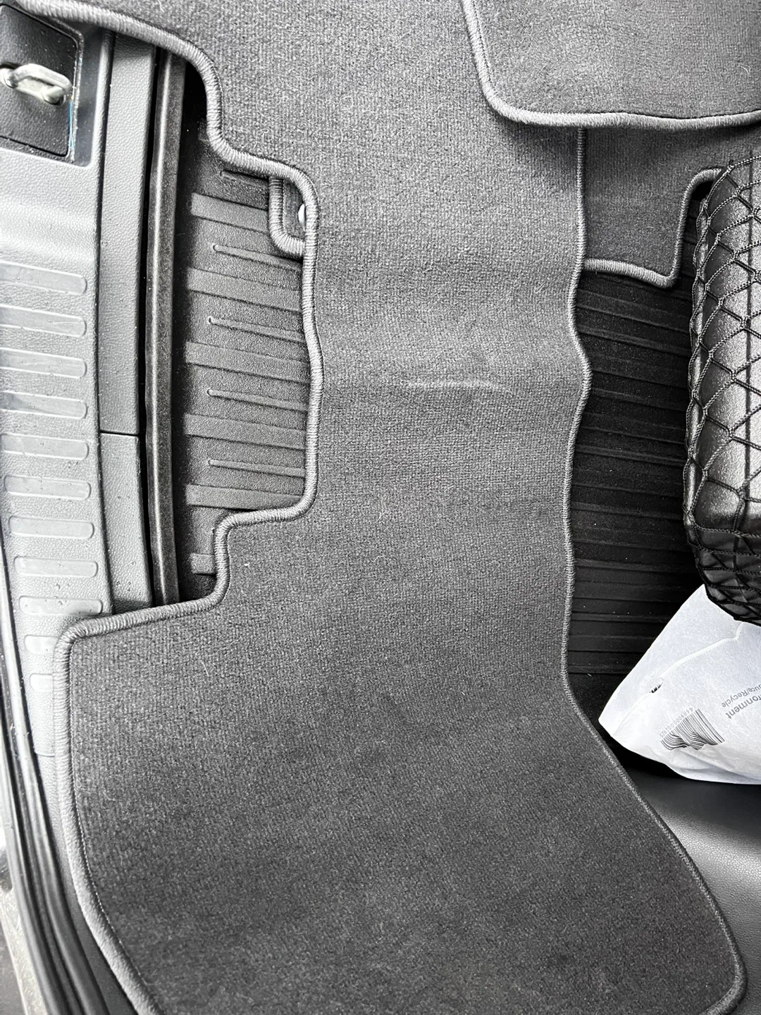 Honda CR-V Black Floor Mats image indicator(3)