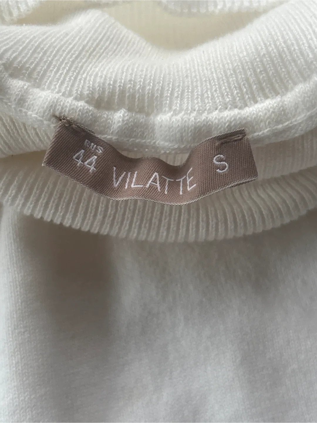 Vilatte White Turtleneck Sweater - Size S image indicator(4)