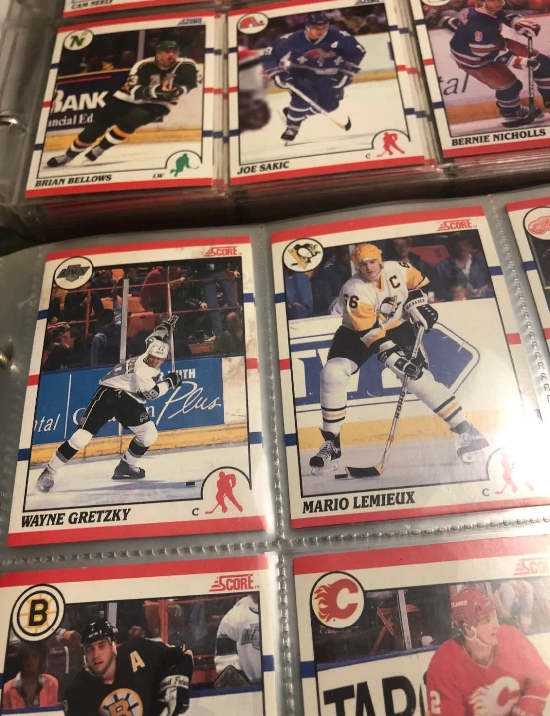 1989-90 score hockey cards American and Canadian Versions image indicator(2)