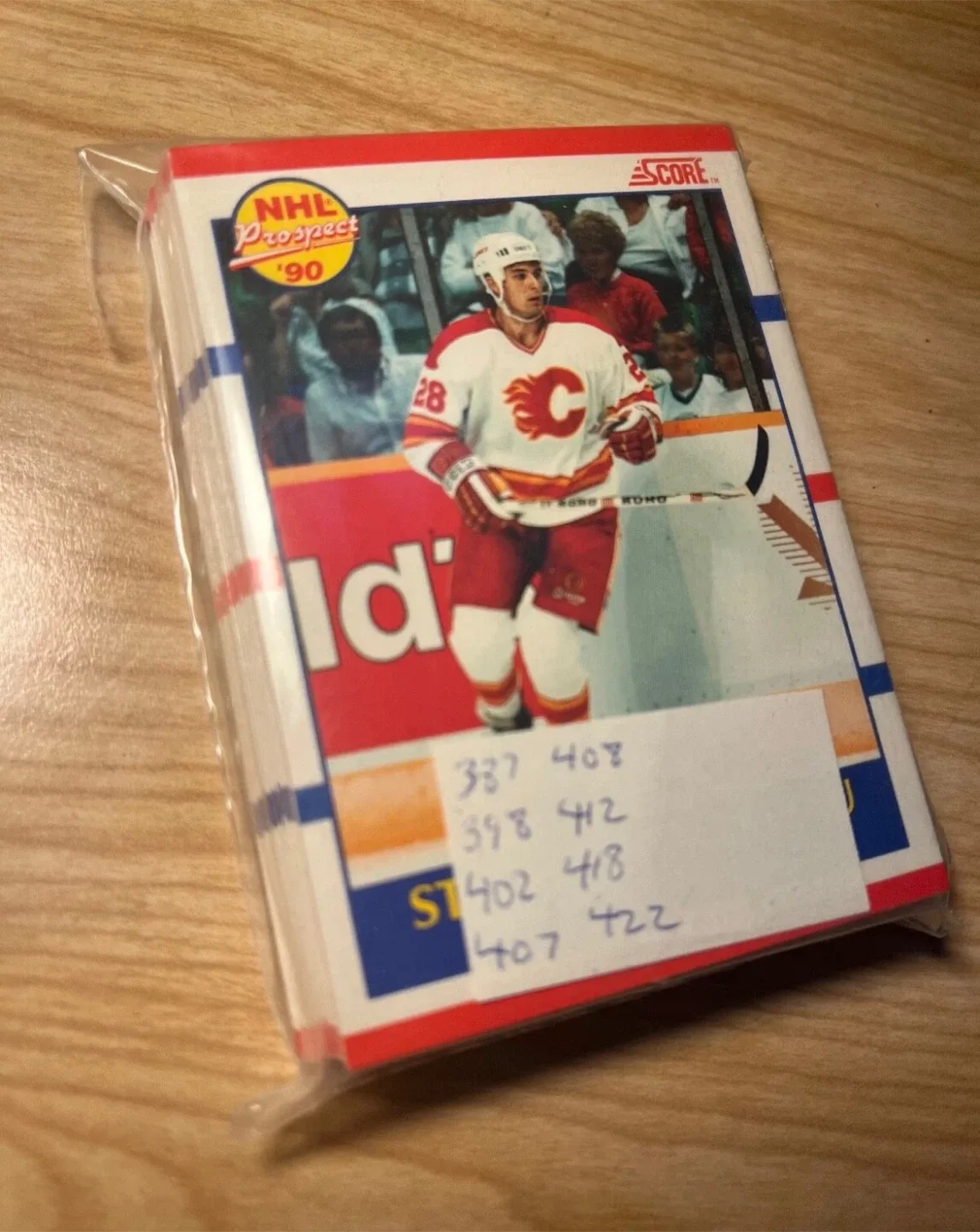 1989-90 score hockey cards American and Canadian Versions image indicator(10)