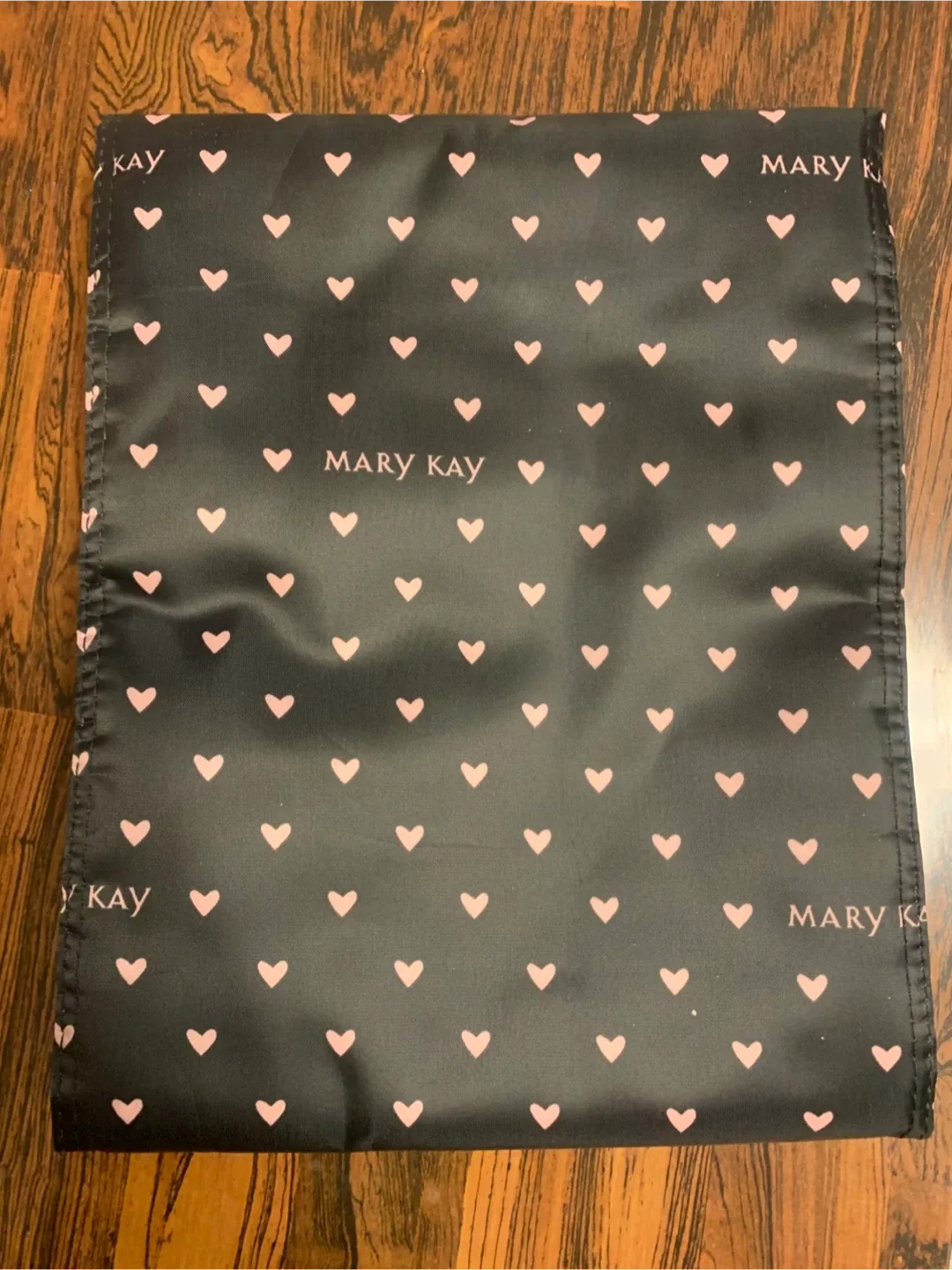 Mary Kay Travel Roll-Up Bag image indicator(2)