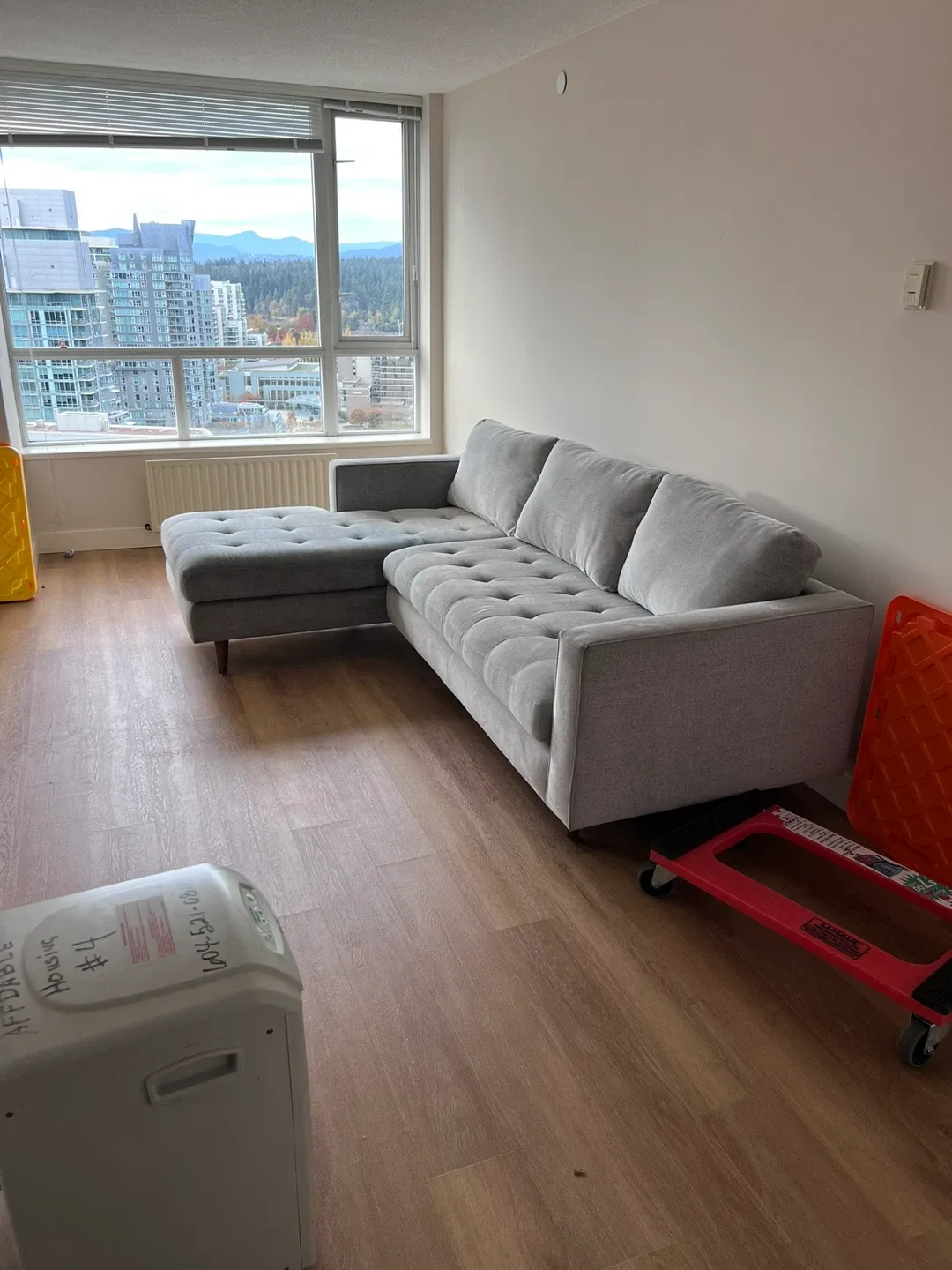 Urbanbarn Grey Sectional Sofa with Chaise Lounge image indicator(4)