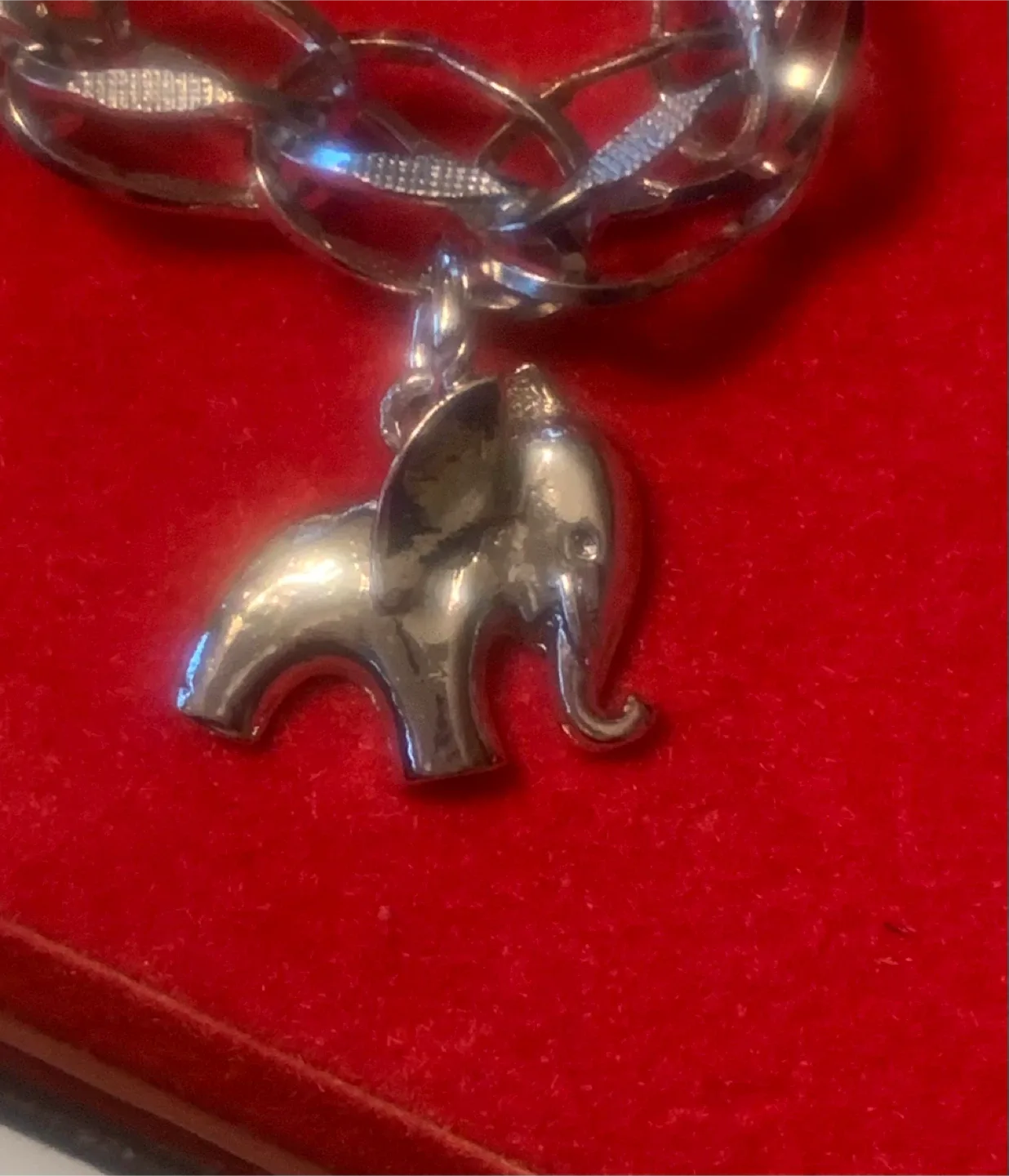 Vintage Kingston Charm Bracelet image indicator(9)