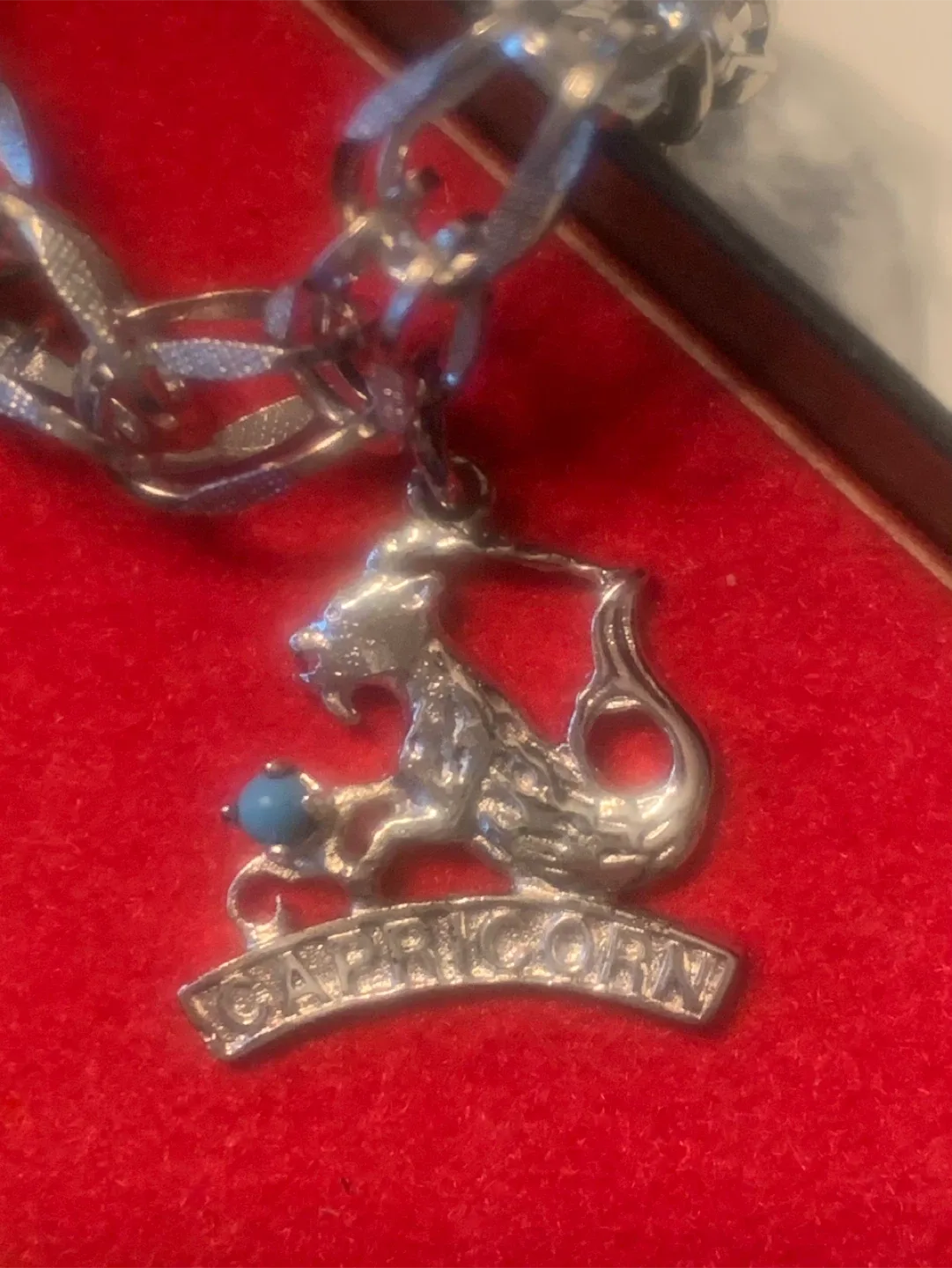 Vintage Kingston Charm Bracelet image indicator(8)