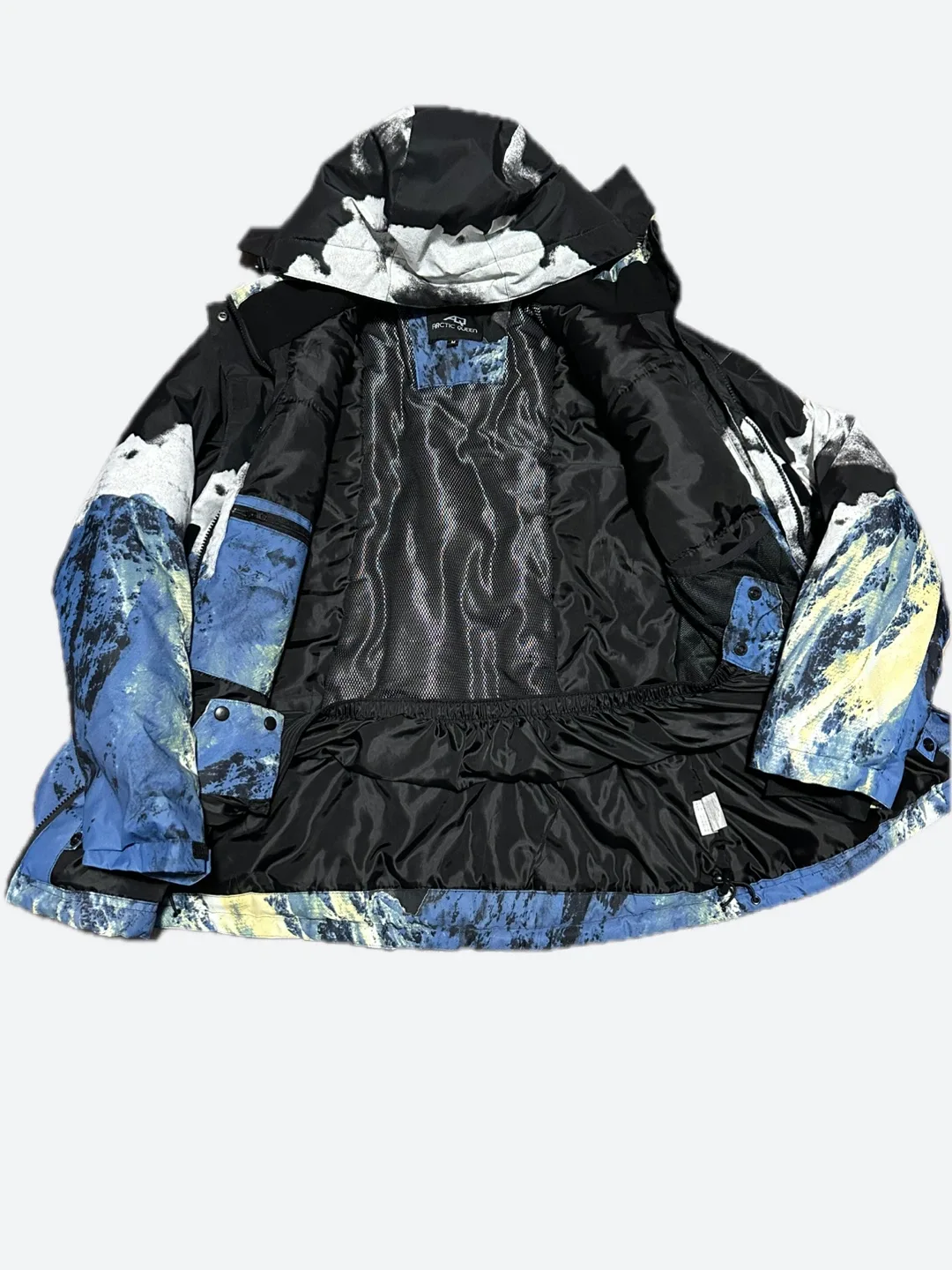 Arctic Fever Mountain Print Jacket