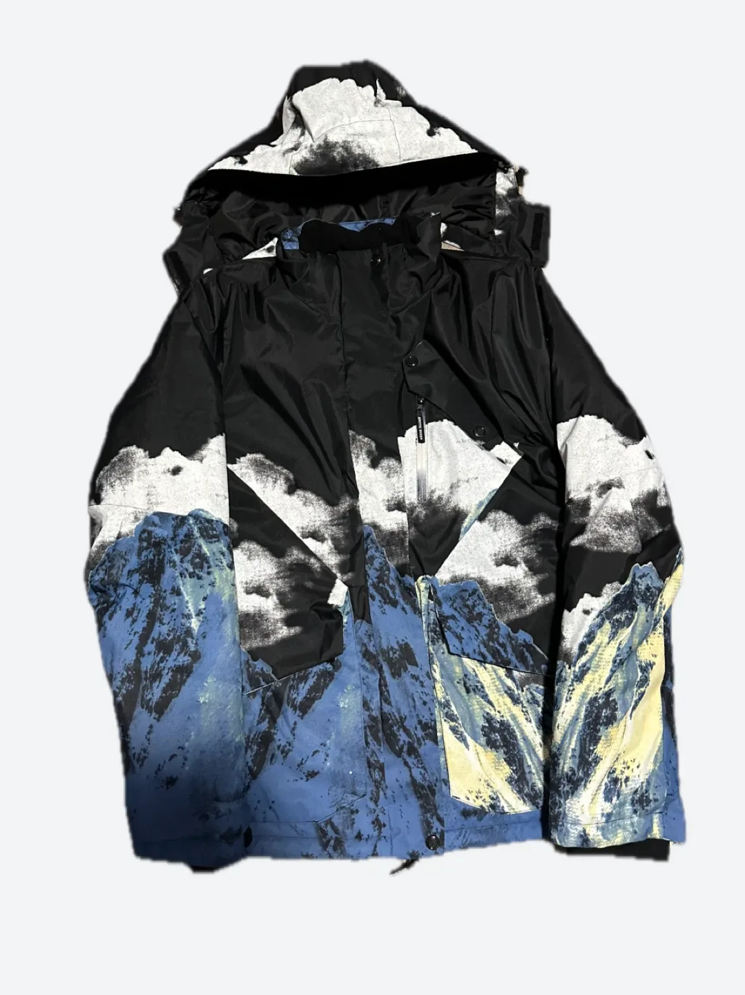Arctic Fever Mountain Print Jacket image indicator(2)