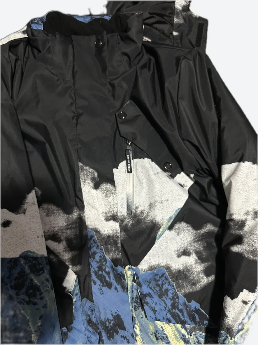 Arctic Fever Mountain Print Jacket image indicator(3)
