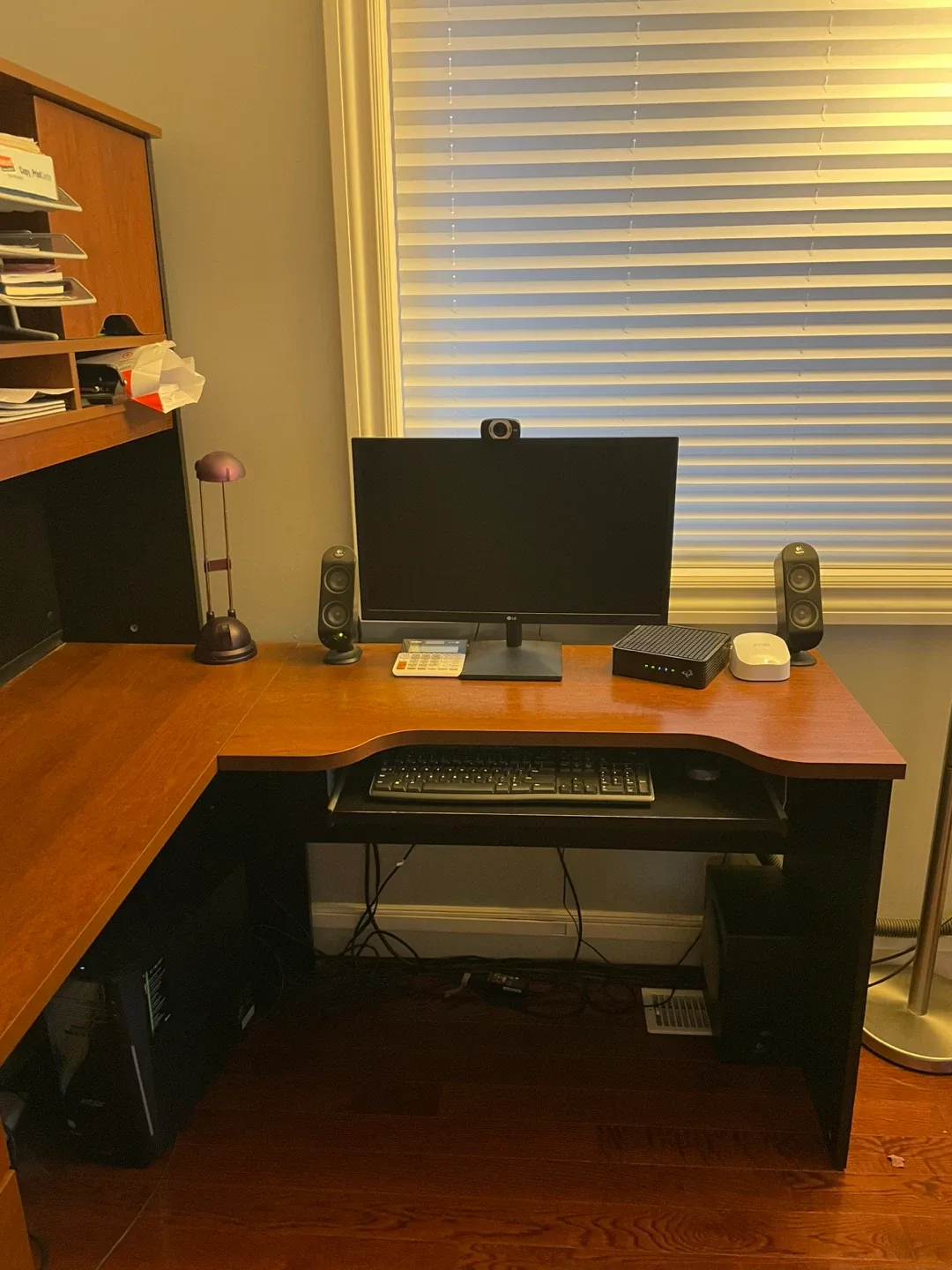 Corner Desk with Hutch - Great Condition image indicator(3)