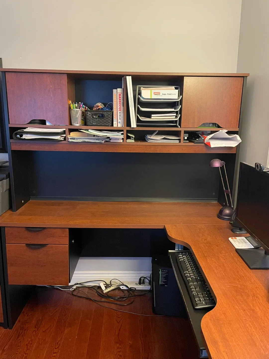 Corner Desk with Hutch - Great Condition image indicator(2)