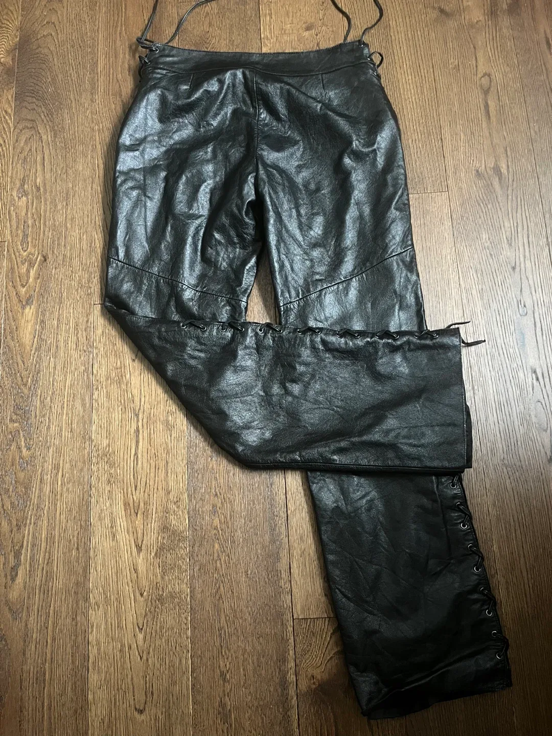 Danier Leather Pants - Size 10 image indicator(5)