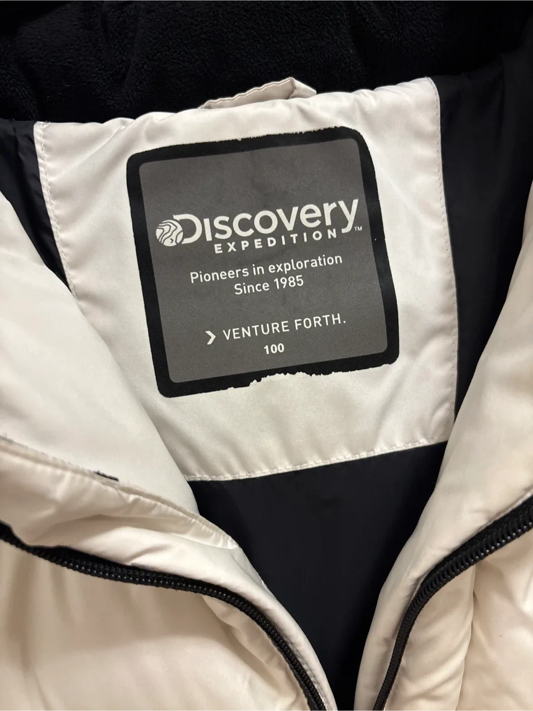Discovery Expedition Puffer Jacket image indicator(5)
