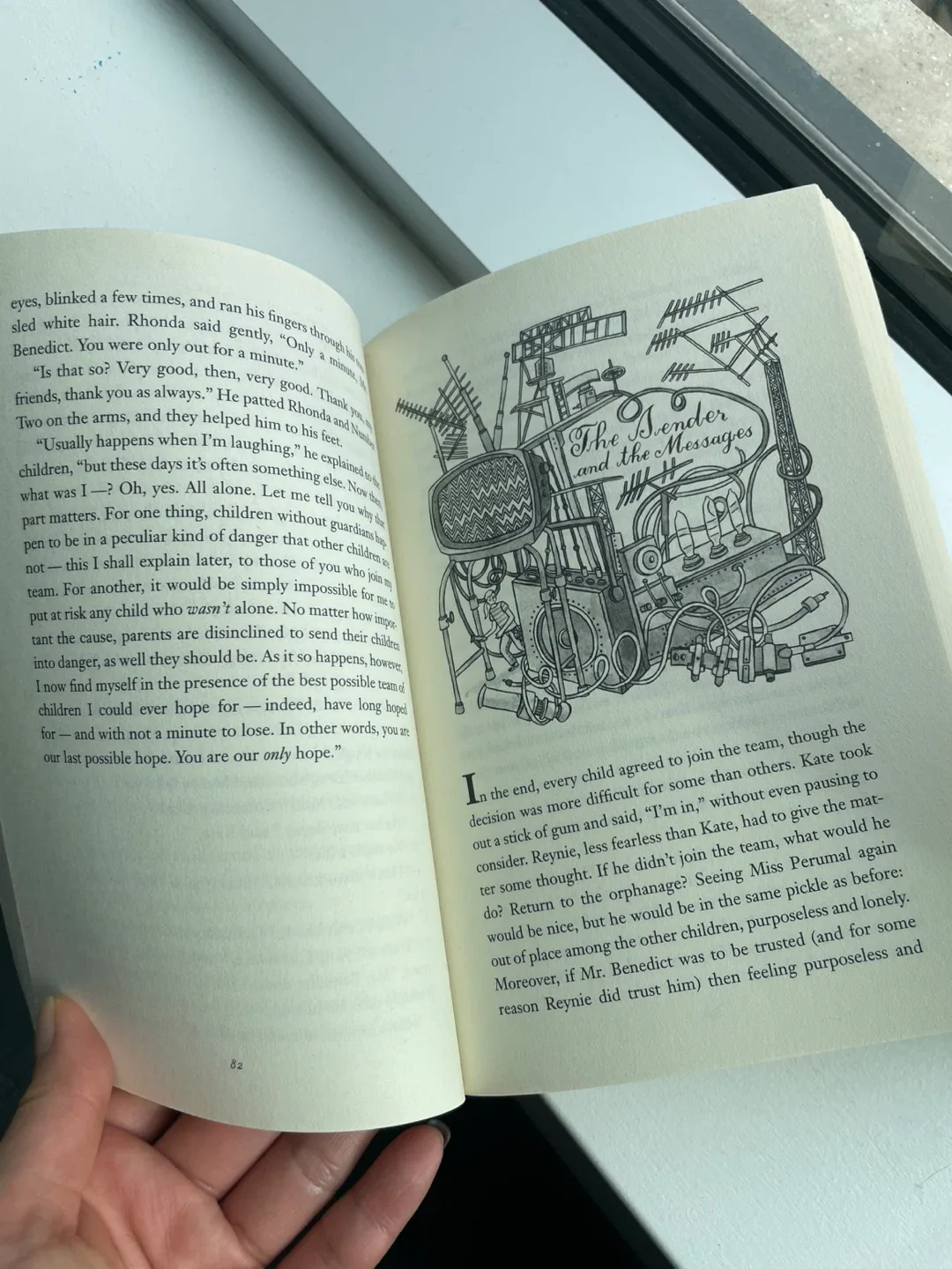 The Mysterious Benedict Society by Trenton Lee Stewart image indicator(2)