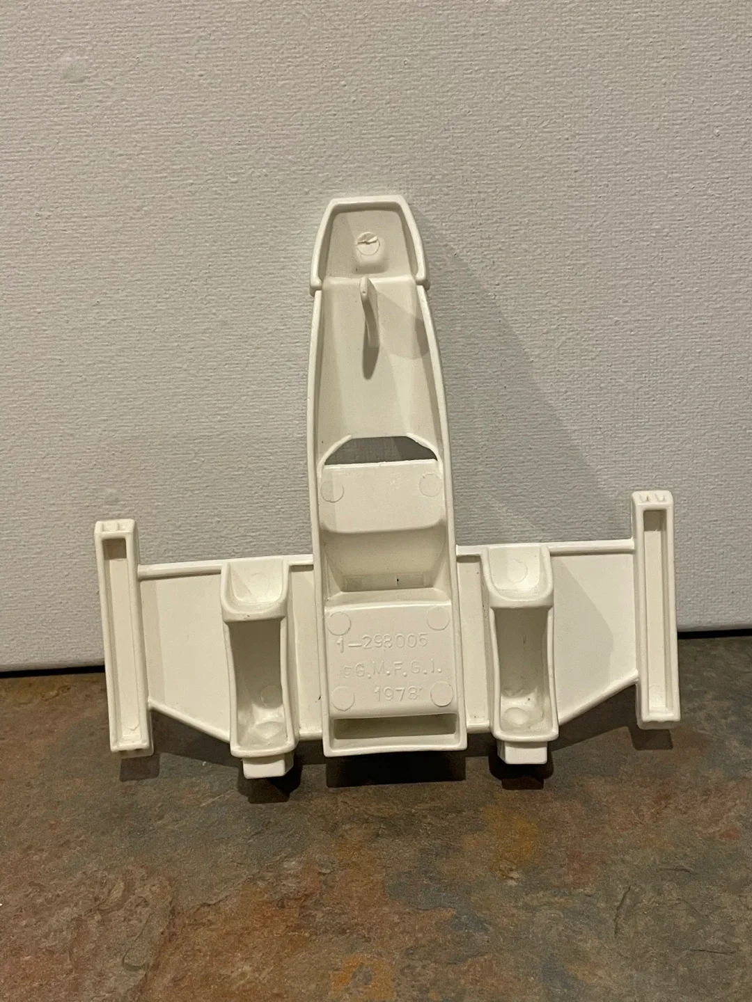 Star Wars X-Wing Fighter Play-Doh mold from a 1978 set image indicator(3)