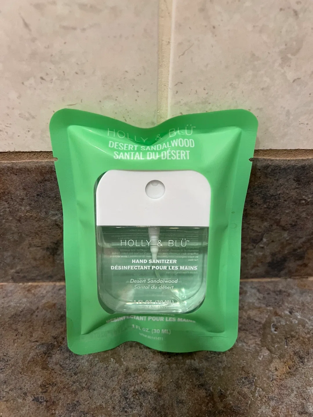 Holly & Blu Hand Sanitizer image indicator(3)