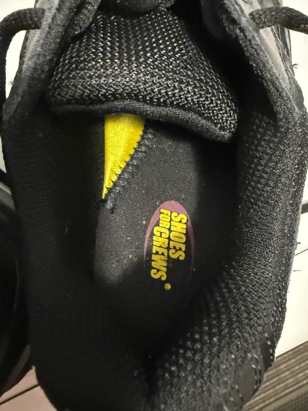 Non-slip Shoes for Crews Black Shoes Size 7.5 image indicator(5)