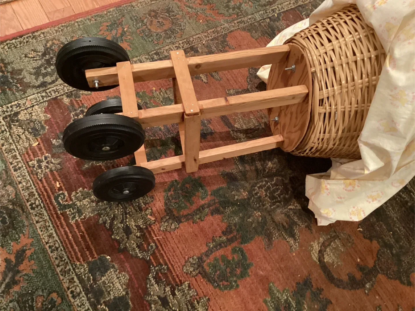 Brand New Wicker Bassinet Cradle Bed on Wheels or For Displaying image indicator(6)