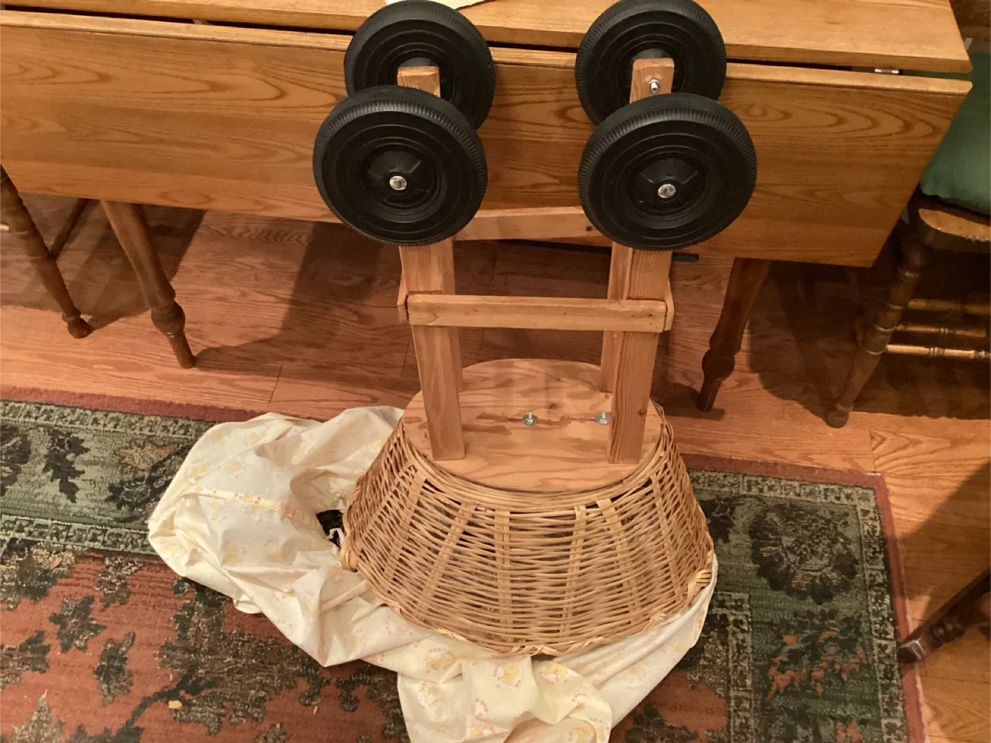 Brand New Wicker Bassinet Cradle Bed on Wheels or For Displaying image indicator(9)