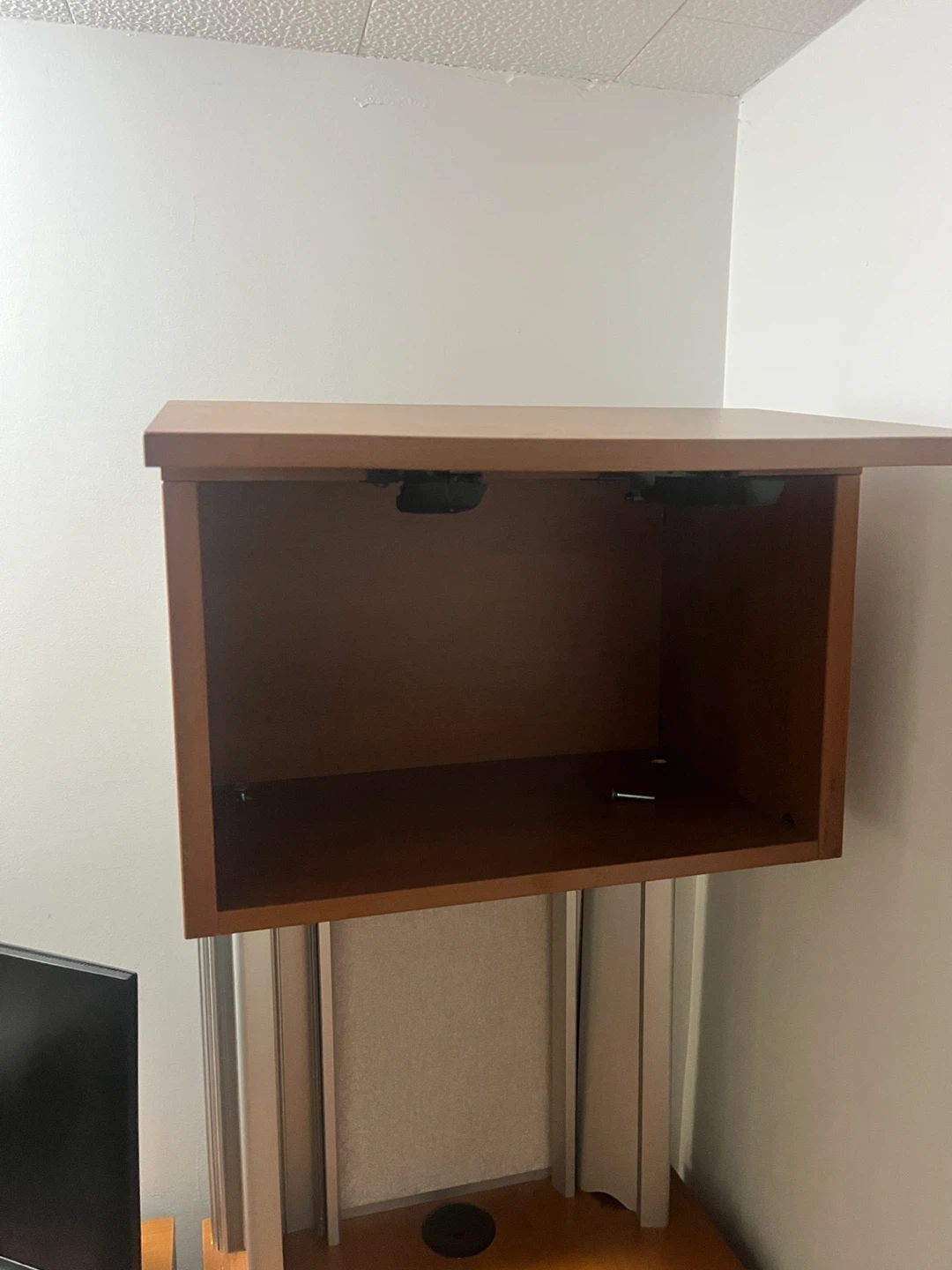 Wooden L-Shaped Desk with Hutch - photo 4