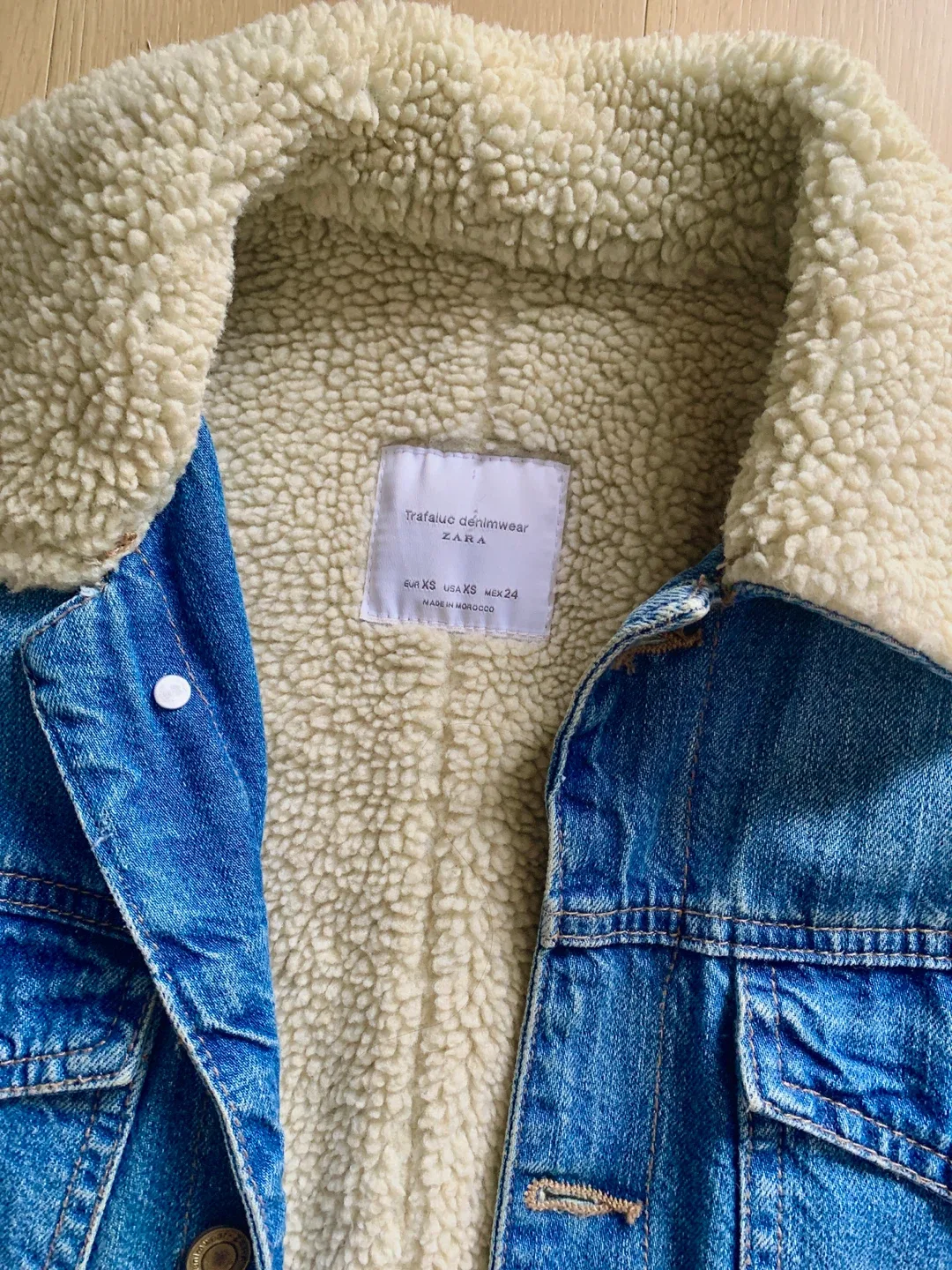 Zara Trafaluc Denimwear XS Shearling Lined Jacket image indicator(3)