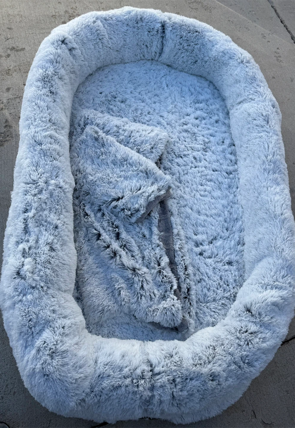 Fuzzy Gray Dog Bed with Pillow - photo 4