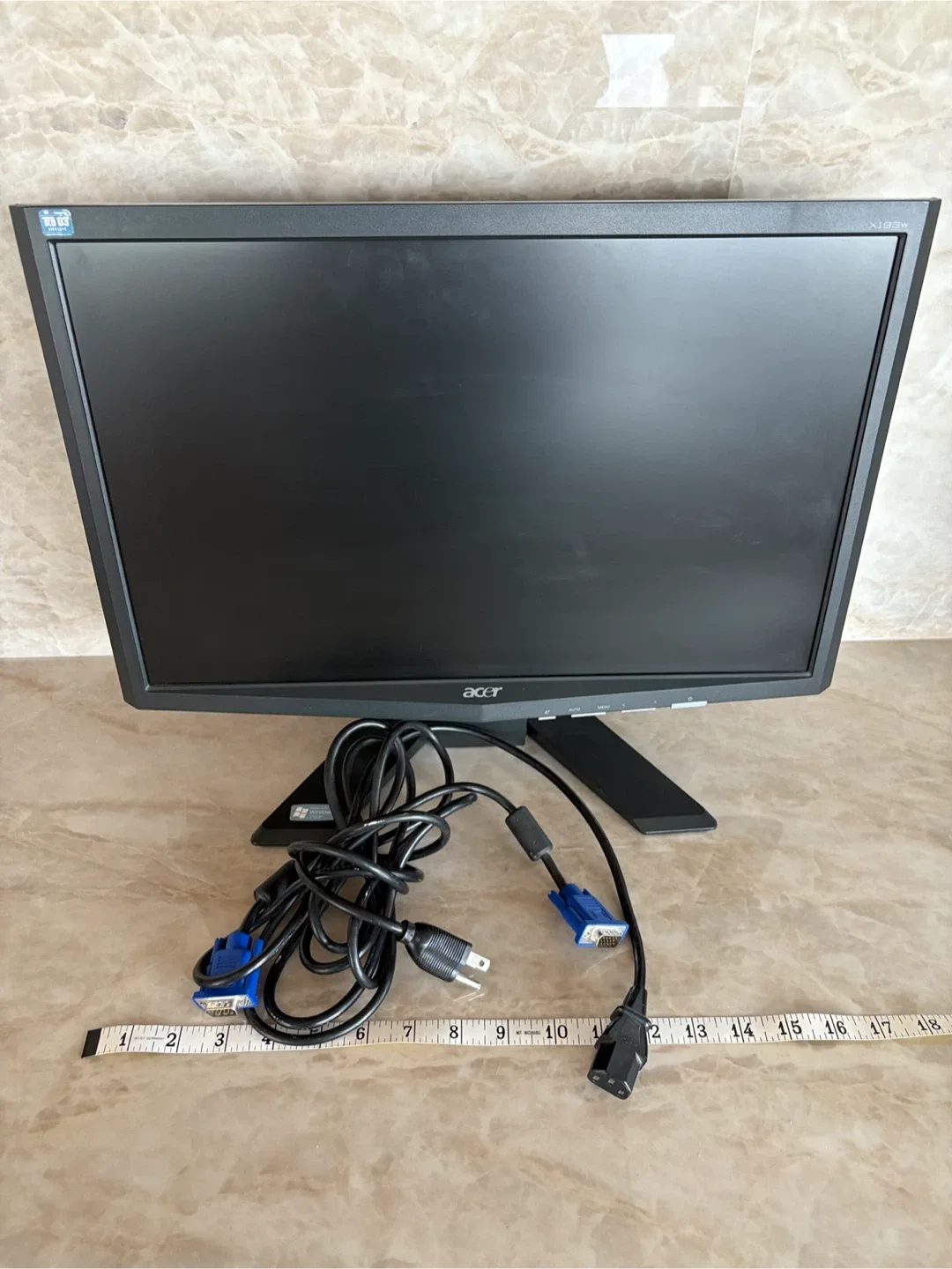 Acer X193W LCD Monitor thumbnail