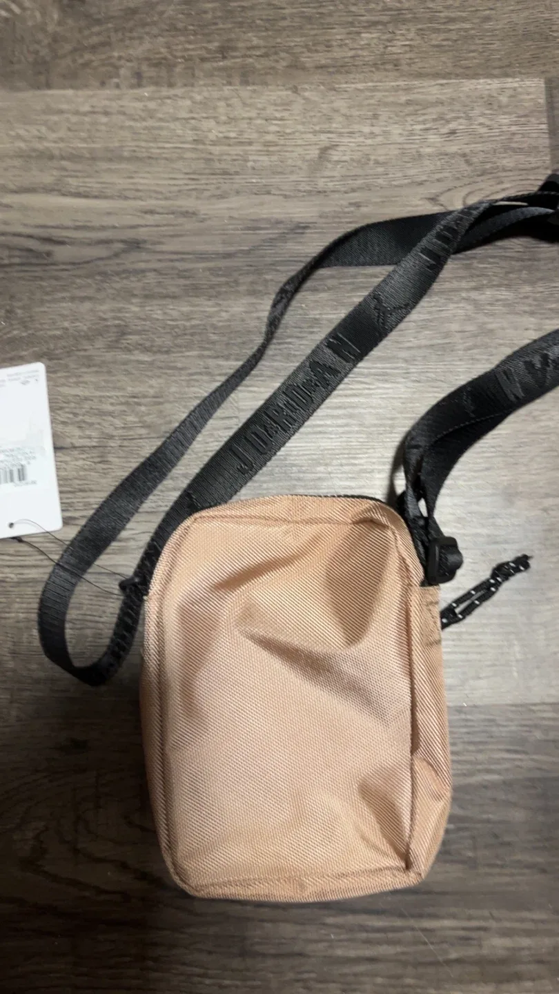 Jordan Brand Crossbody Bag image indicator(3)