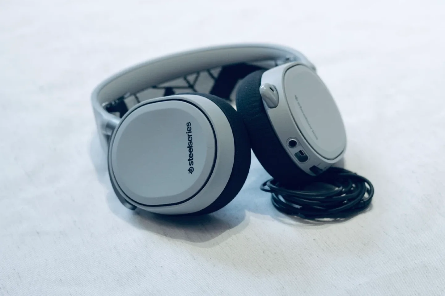 Steelseries Arctis 3 Gaming Headset - Grey image indicator(3)