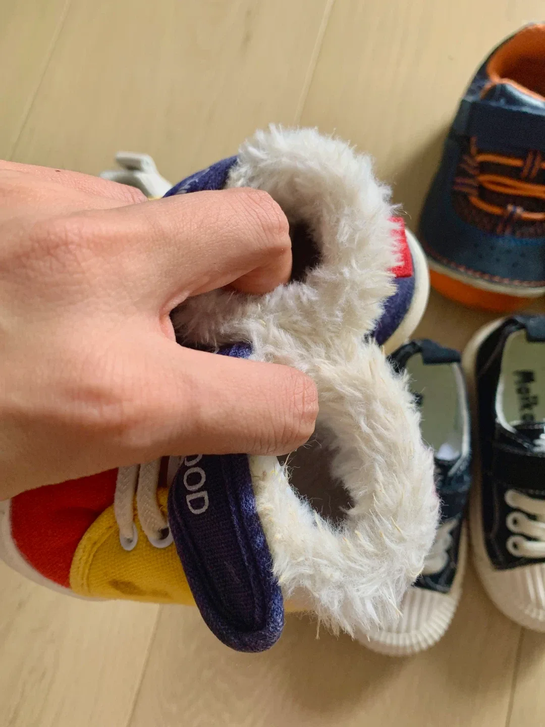 5 Baby Shoes - 3 New and 2 used image indicator(8)