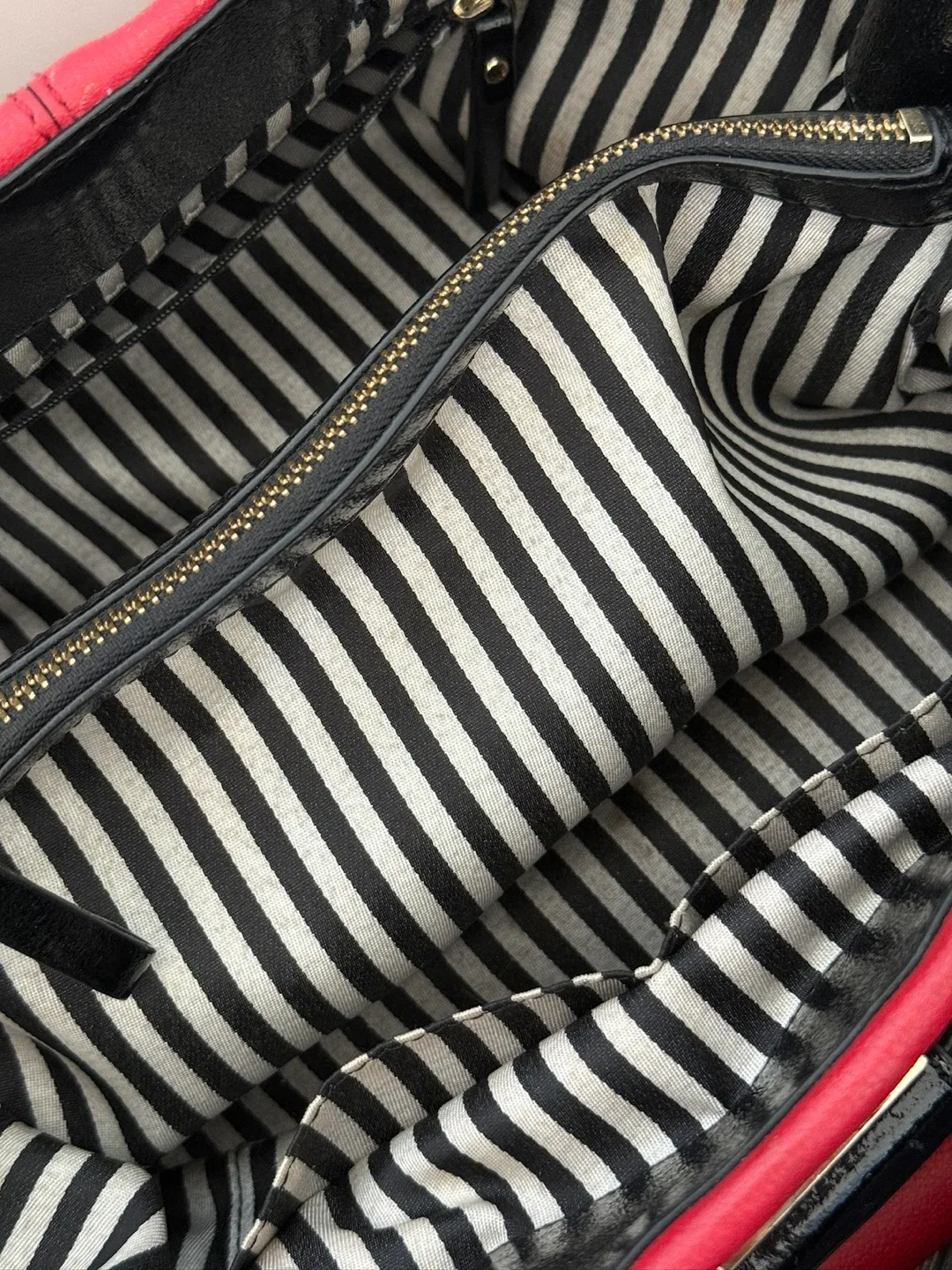 Kate Spade Red & Black Leather Bow Tote Bag image indicator(7)