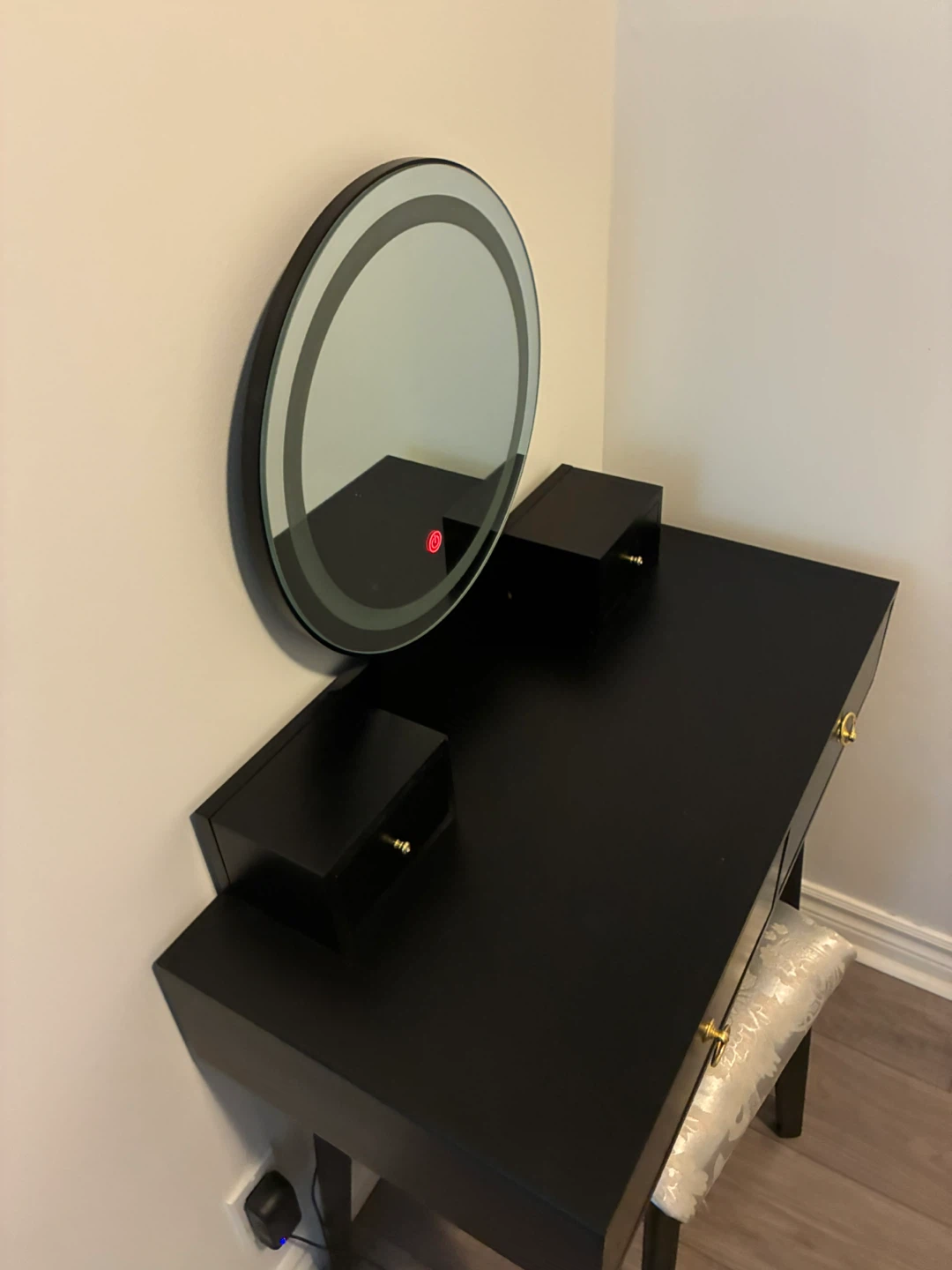 Black Vanity Table with Lighted Mirror & Stool - photo 2