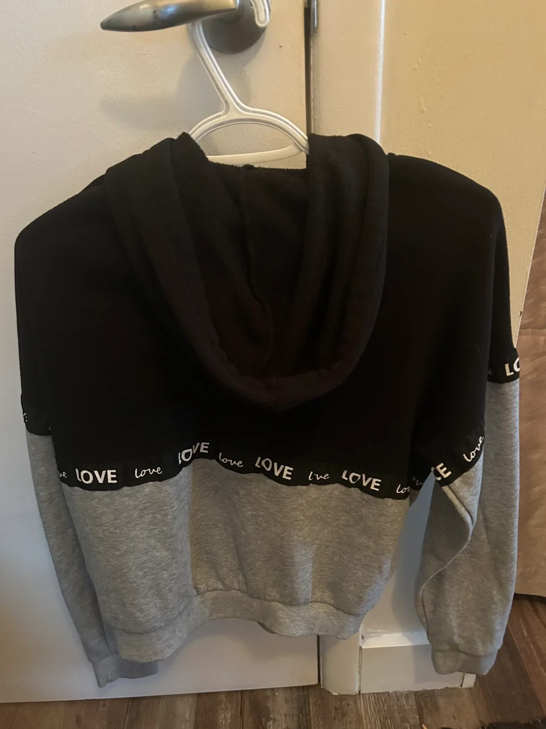 MIKK Athletica Hoodie - Size M image indicator(2)