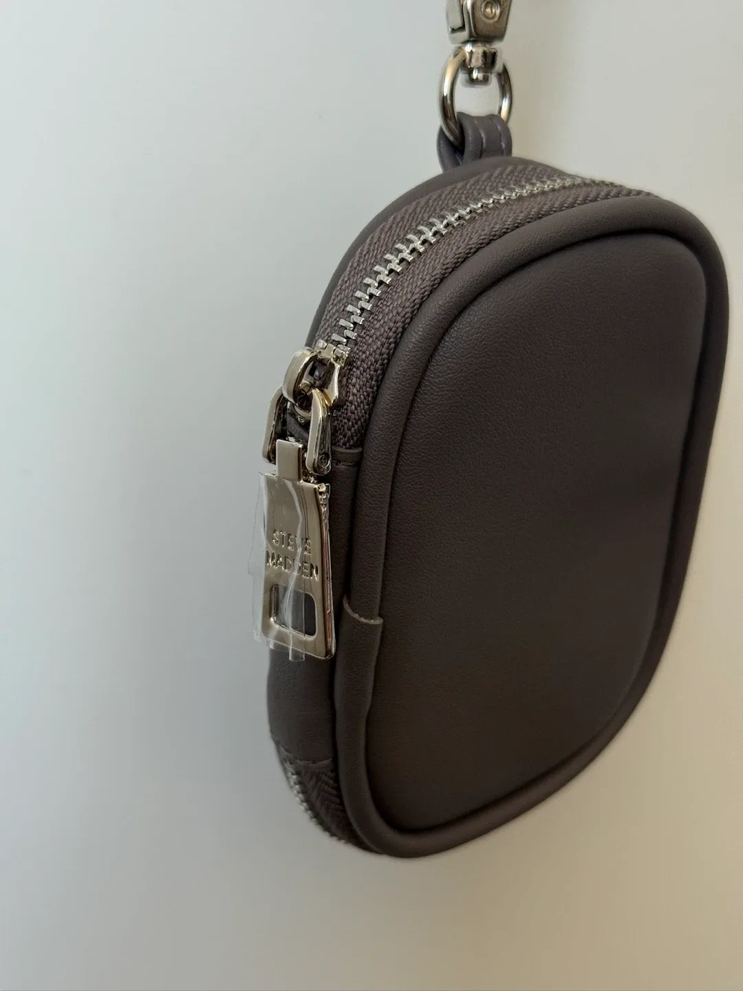 Steve Madden Lanyard Pouch - Grey image indicator(2)